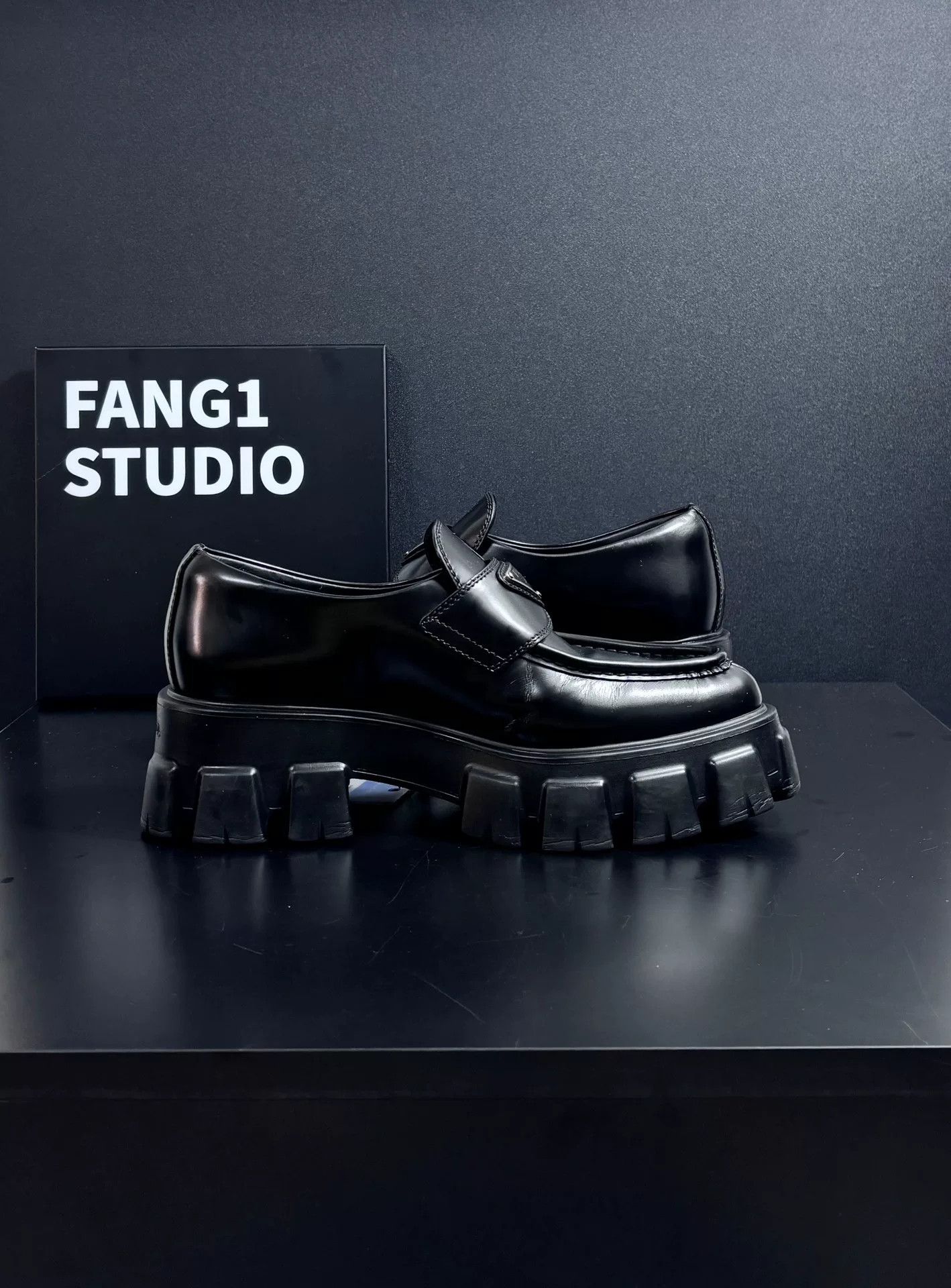Prada Prada Lowtop Sneakers us_6 Women Size US 6 / IT 36 - 5 Thumbnail