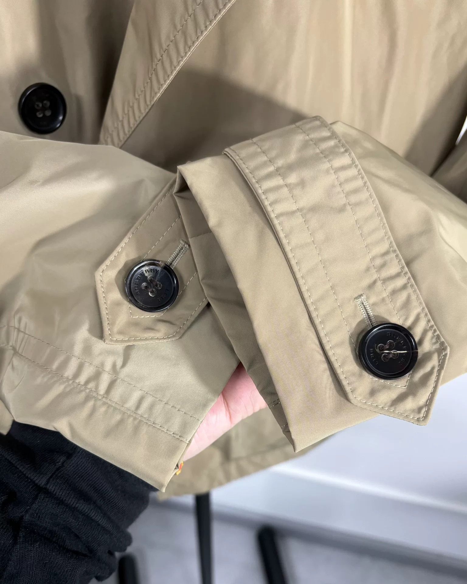 Burberry Burberry Cropped Brown Coat S Women Size S / US 4 / IT 40 - 4 Thumbnail