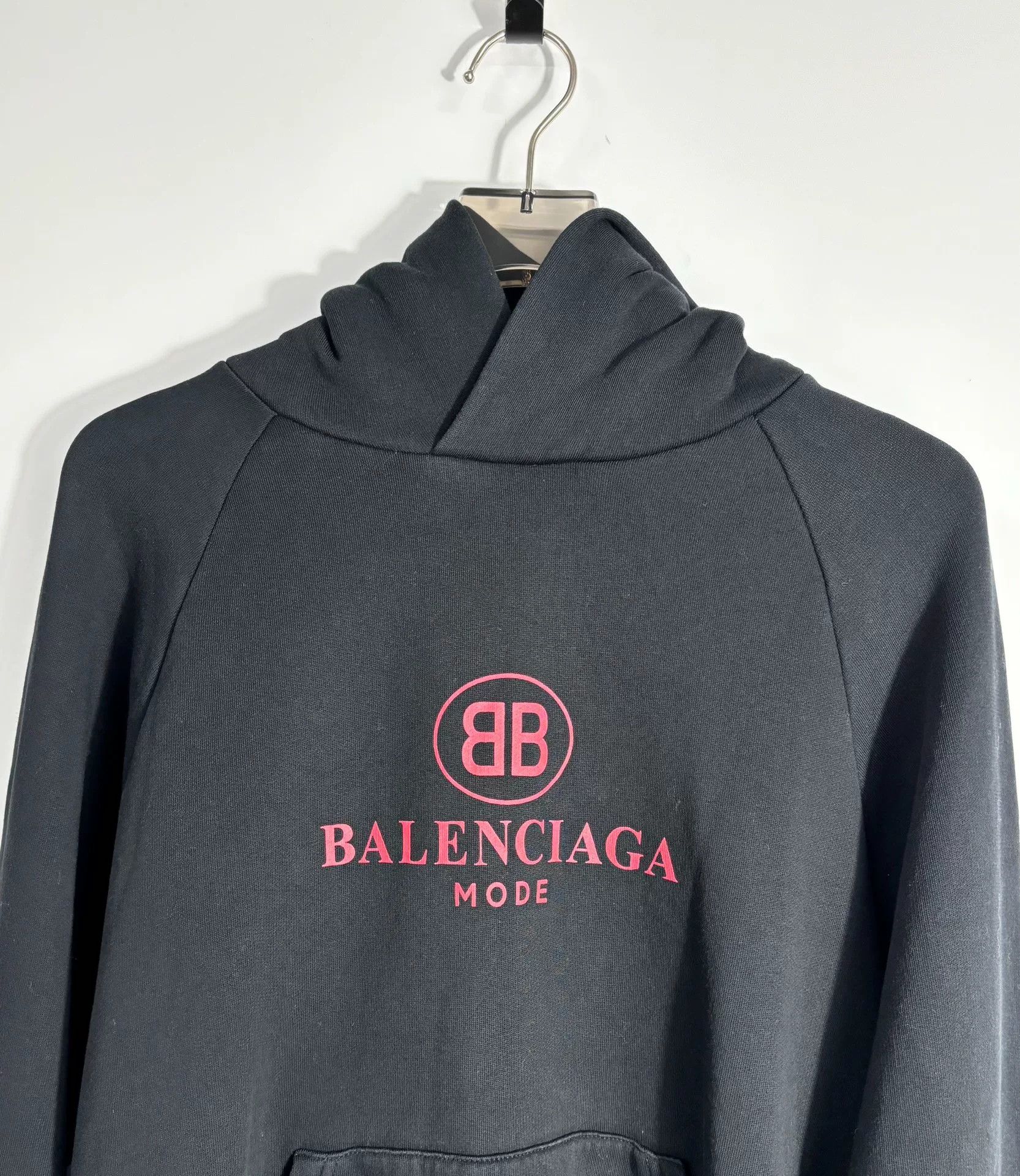 Balenciaga Balenciaga Retro Printed Hoodie s Men Size US S / EU 44-46 / 1 - 3 Thumbnail