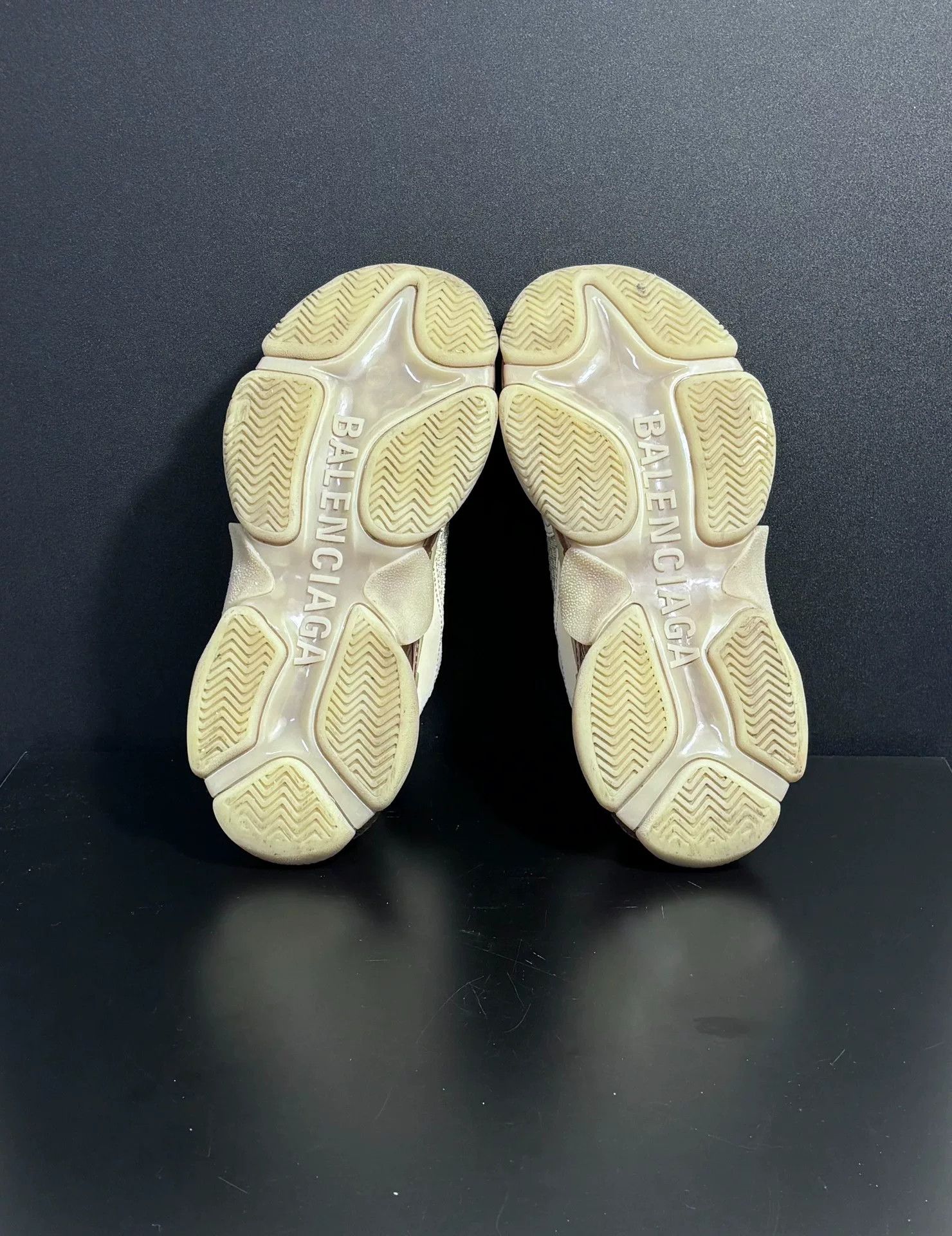 Balenciaga Balenciaga Brown Lowtop Sneakers us_7-5 Women Size US 7.5 / IT 37.5 - 8 Thumbnail