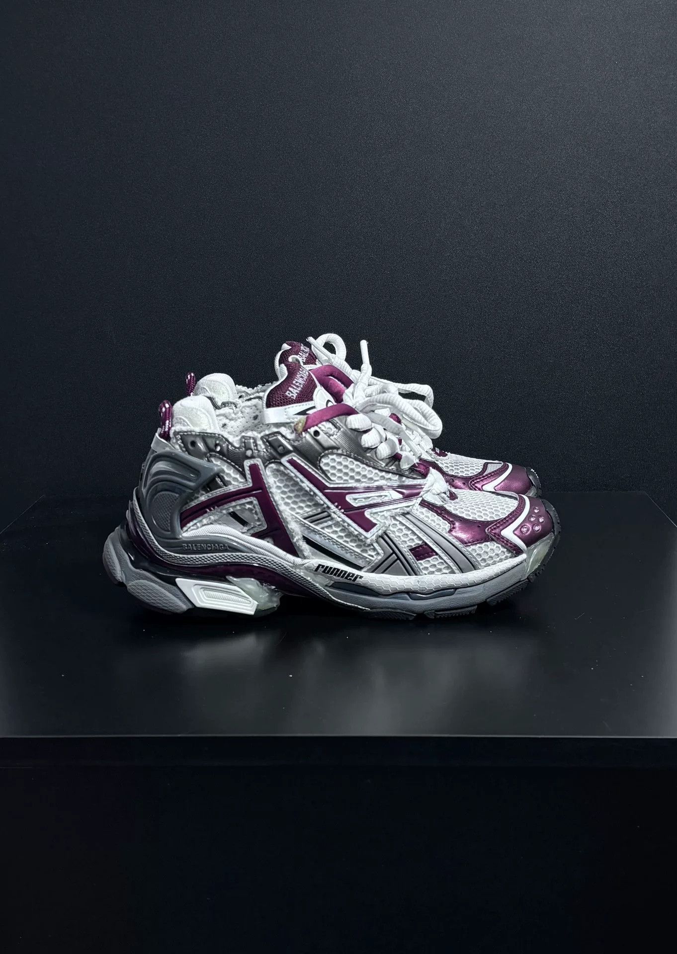 Balenciaga Balenciaga Running Red Lowtop Sneakers us_6 Women Size US 6 / IT 36 - 3 Thumbnail