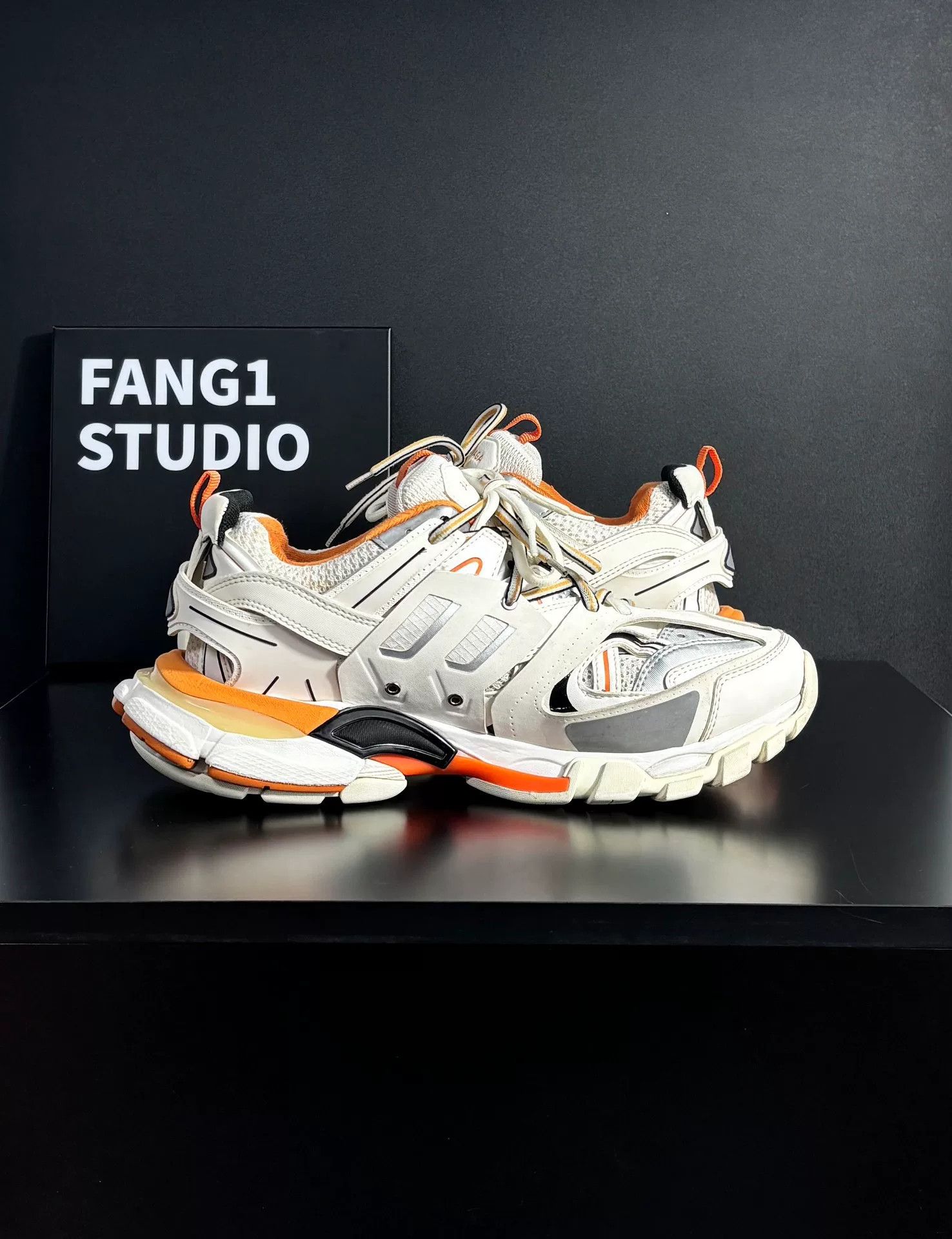 Balenciaga Balenciaga White Lowtop Sneakers 8.5 Men Size US 8.5 / EU 41-42 - 5 Thumbnail