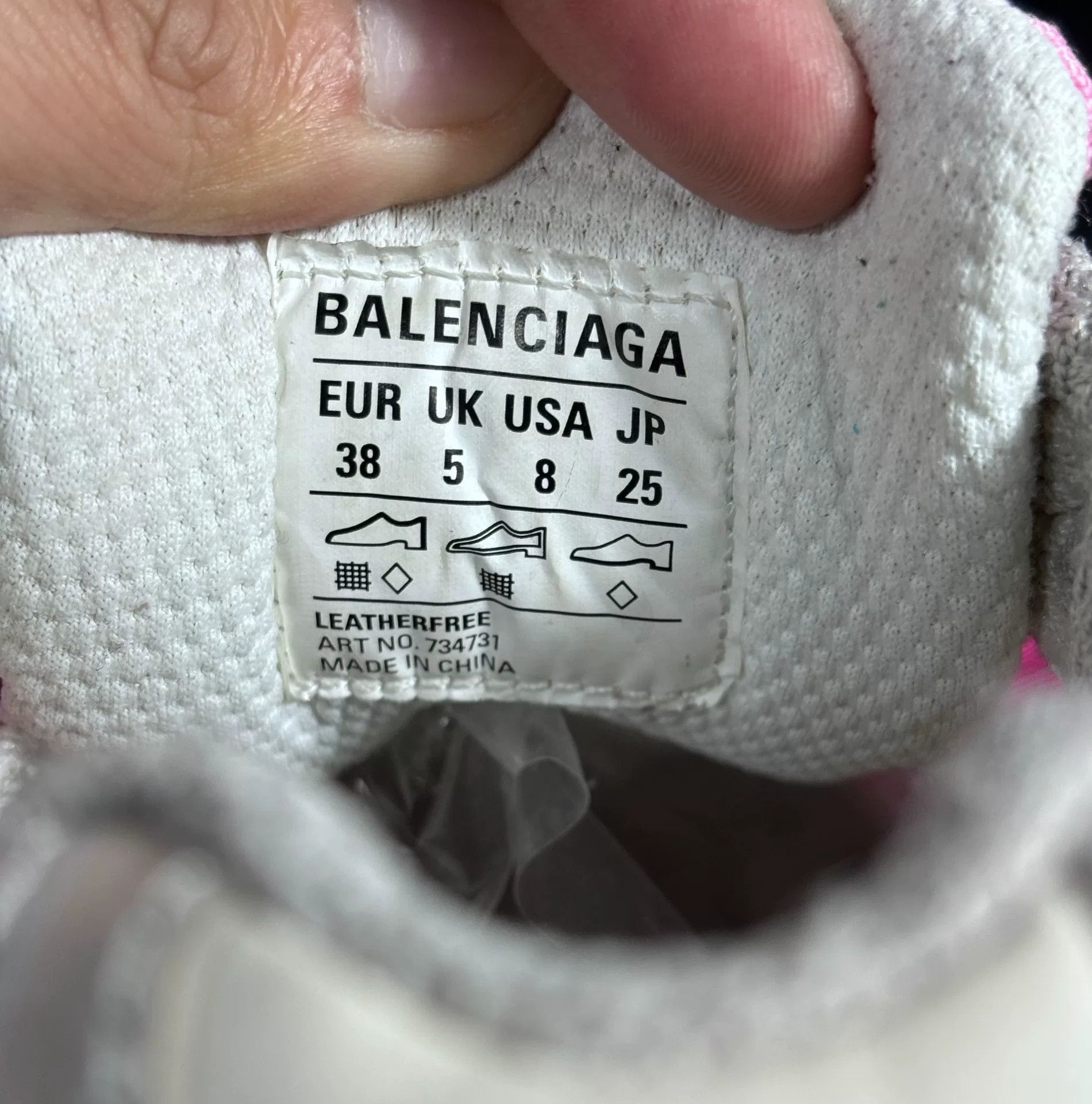 Balenciaga Balenciaga Distressed Silver Lowtop Sneakers us_7-5 Women Size US 7.5 / IT 37.5 - 9 Thumbnail