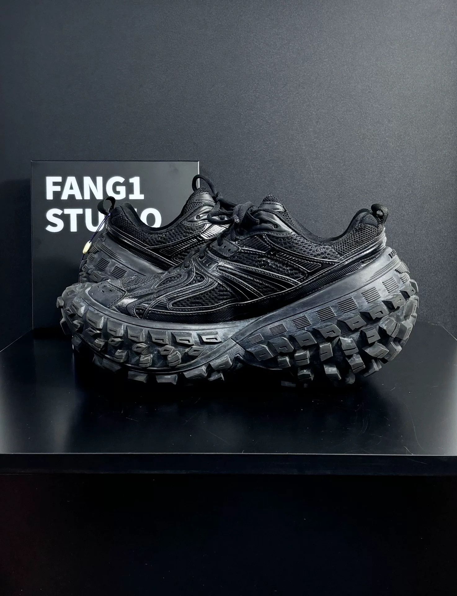 Balenciaga Balenciaga Black Lowtop Sneakers 10 Men Size US 10 / EU 43 - 6 Thumbnail