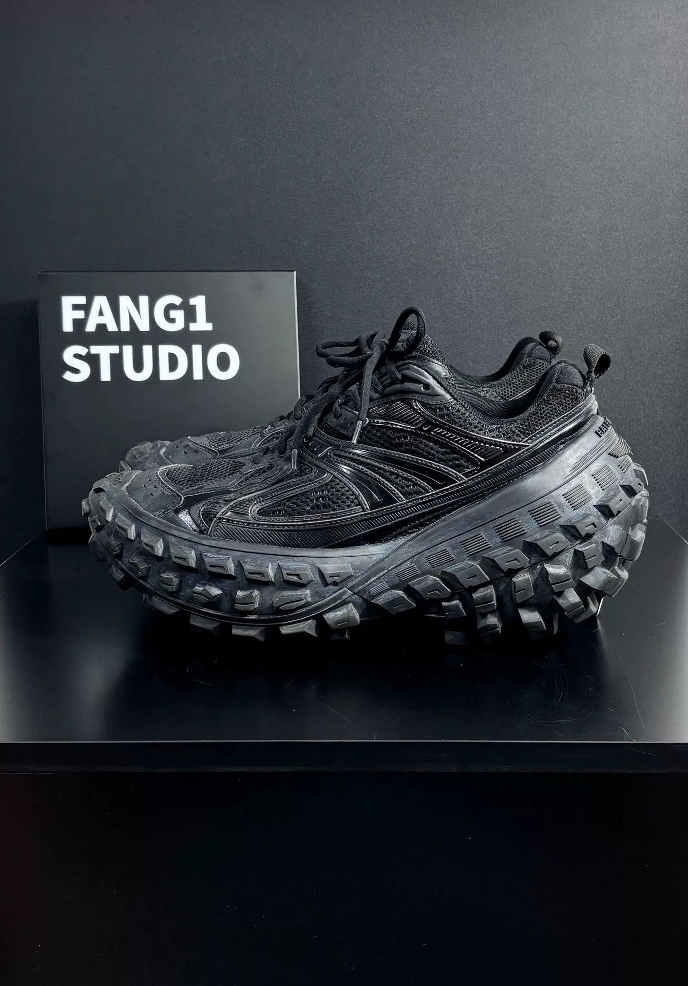 Balenciaga Balenciaga Black Lowtop Sneakers 10 Men Size US 10 / EU 43 - 4 Thumbnail