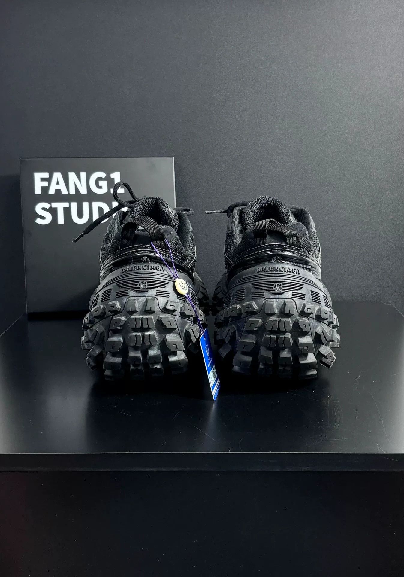 Balenciaga Balenciaga Black Lowtop Sneakers 10 Men Size US 10 / EU 43 - 7 Thumbnail