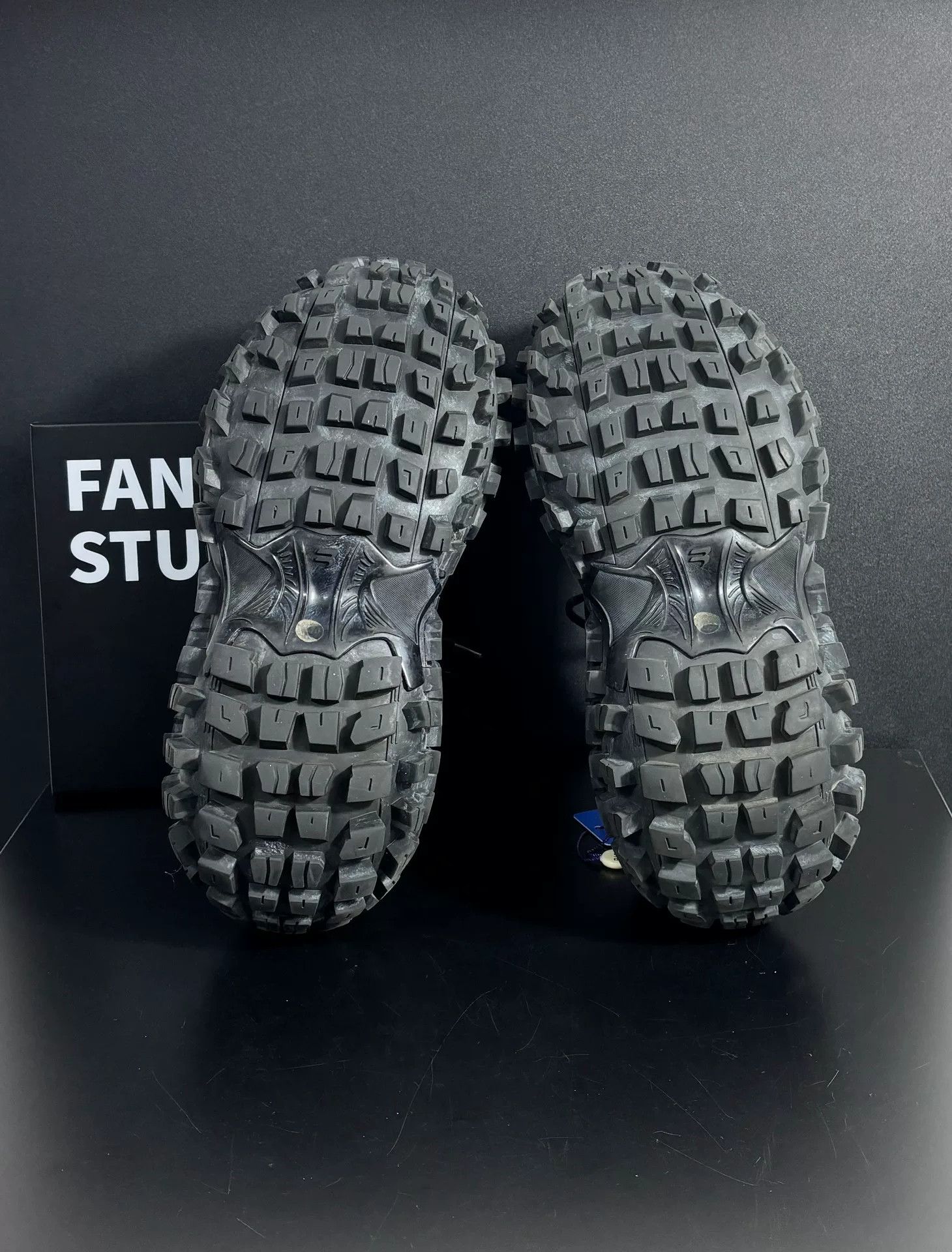 Balenciaga Balenciaga Black Lowtop Sneakers 10 Men Size US 10 / EU 43 - 8 Thumbnail