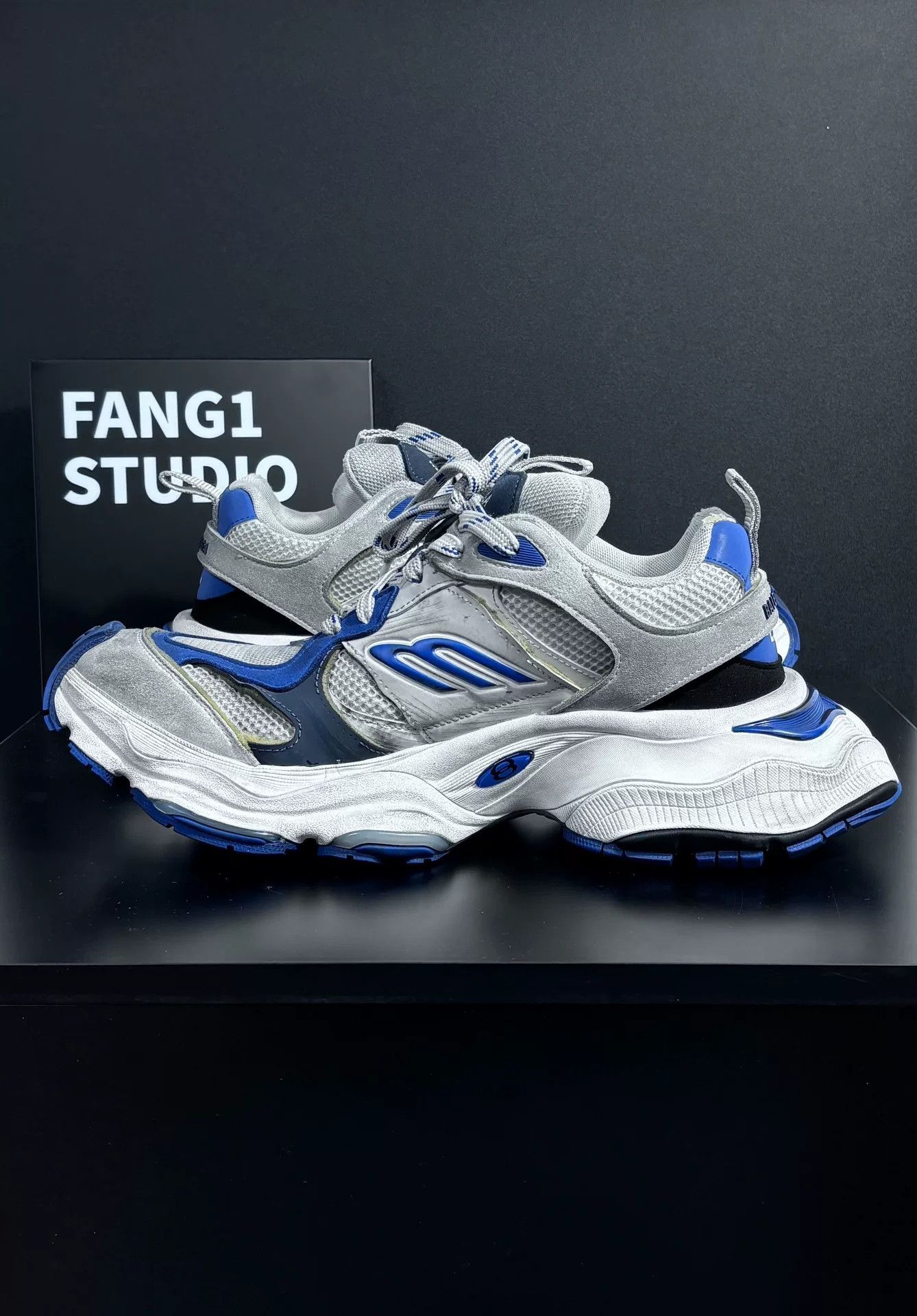 Balenciaga Balenciaga Cargo Blue Lowtop Sneakers 10 Men Size US 10 / EU 43 - 6 Thumbnail