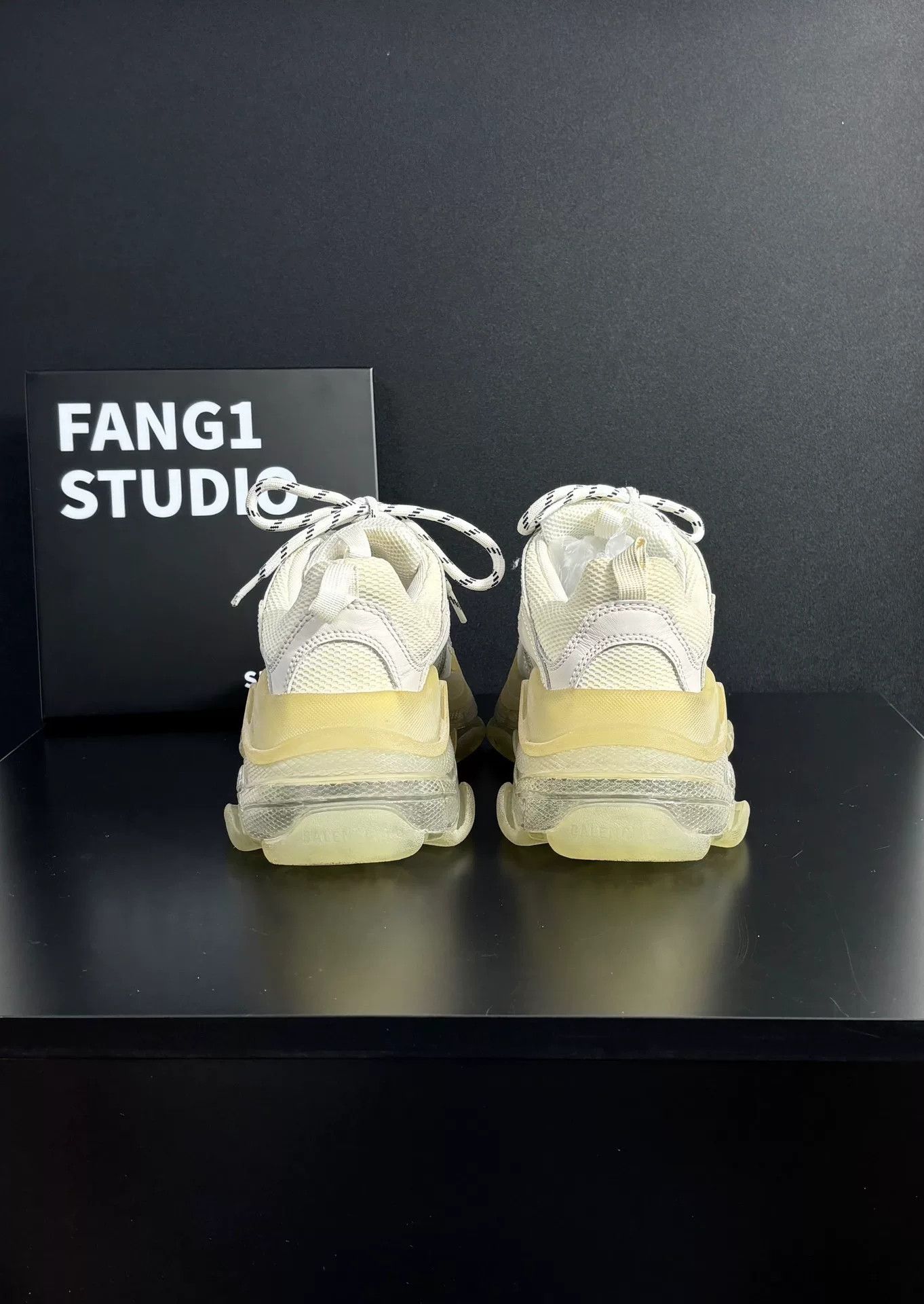Balenciaga Balenciaga Clear Lowtop Sneakers us_8-5 Women Size US 8.5 / IT 38.5 - 7 Thumbnail