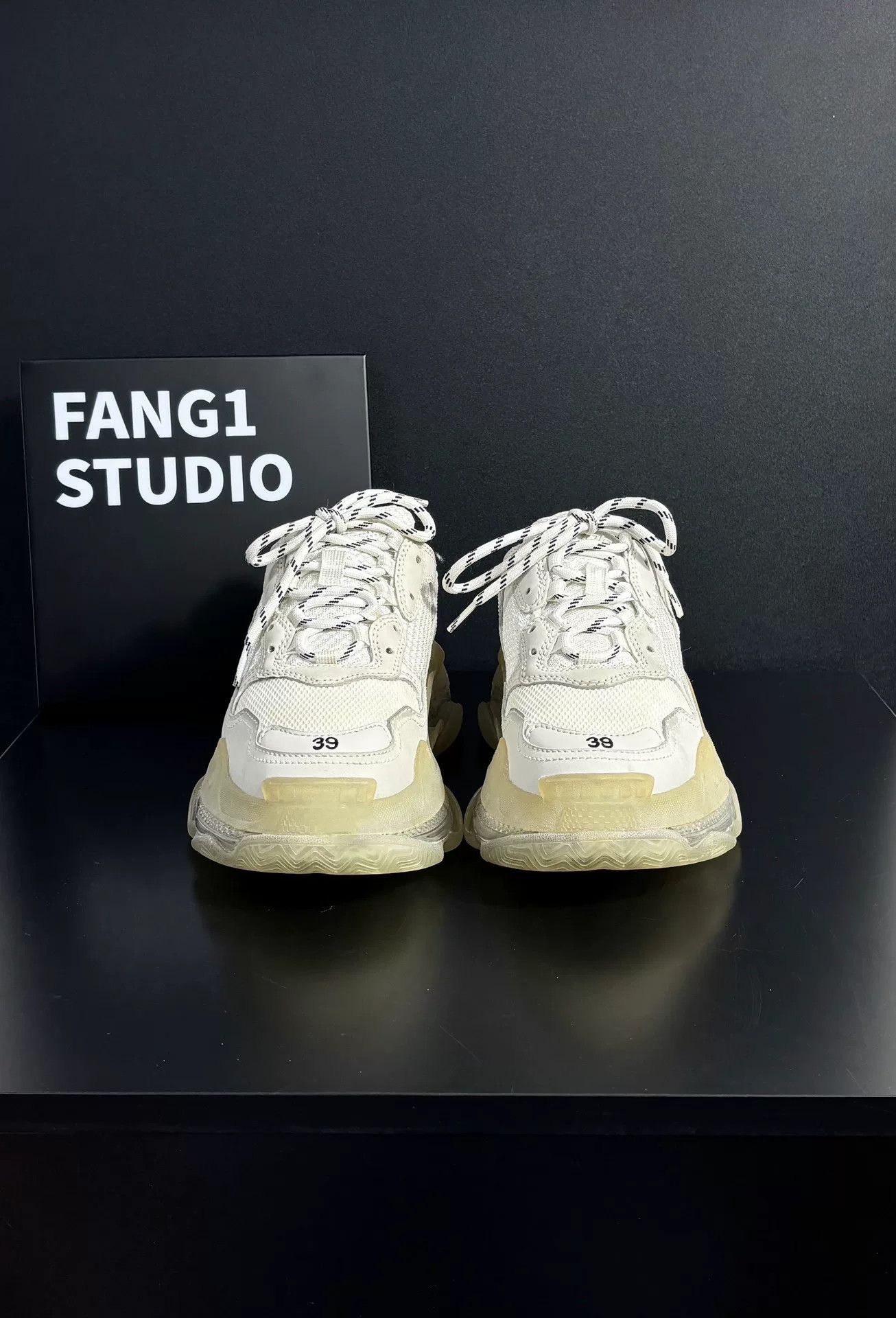 Balenciaga Balenciaga Clear Lowtop Sneakers us_8-5 Women Size US 8.5 / IT 38.5 - 2 Thumbnail