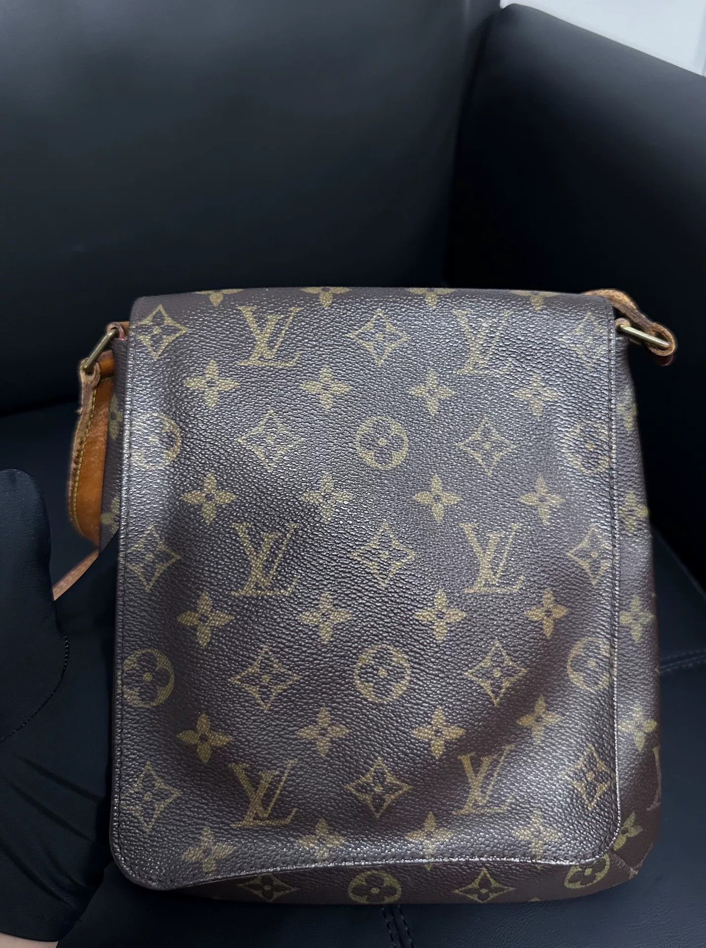Louis Vuitton Louis Vuitton White Shoulder Bag 39 Women Size ONE SIZE - 2 Thumbnail