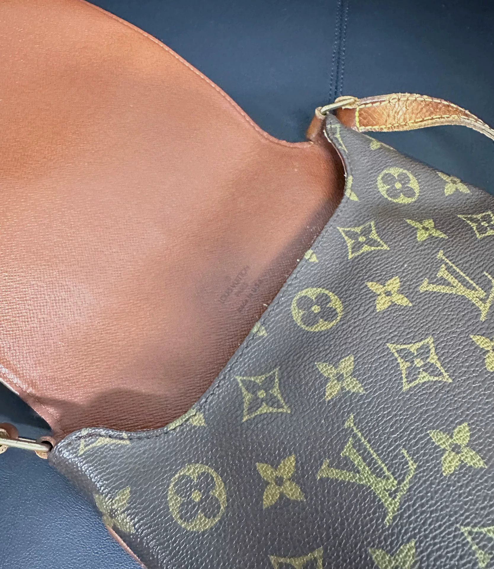 Louis Vuitton Louis Vuitton White Shoulder Bag 39 Women Size ONE SIZE - 5 Thumbnail