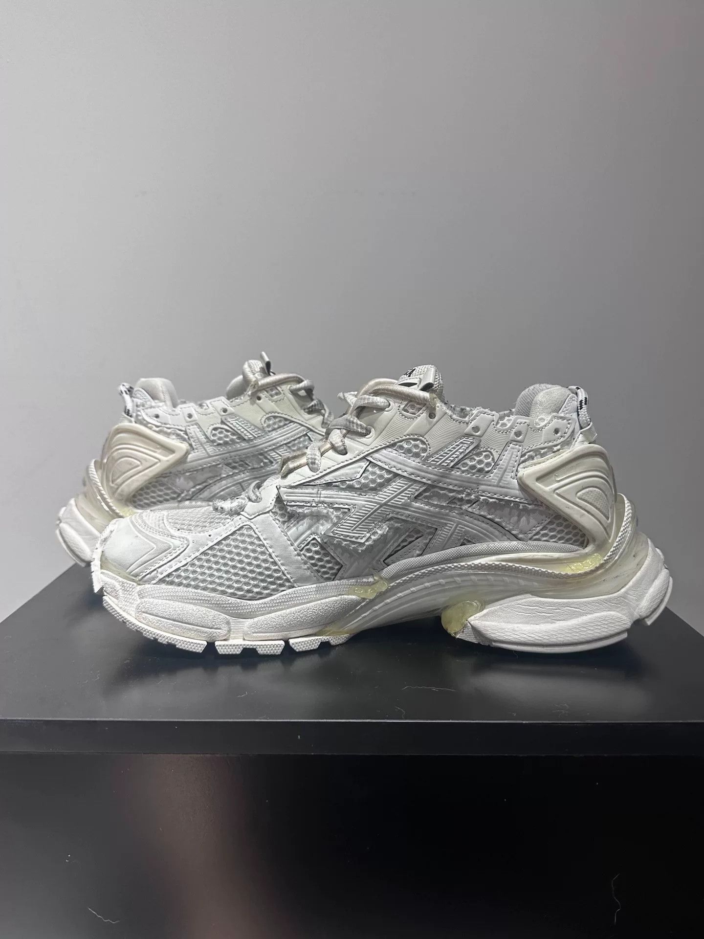 Balenciaga Balenciaga Running White Lowtop Sneakers 9 Men Size US 9 / EU 42 - 5 Thumbnail