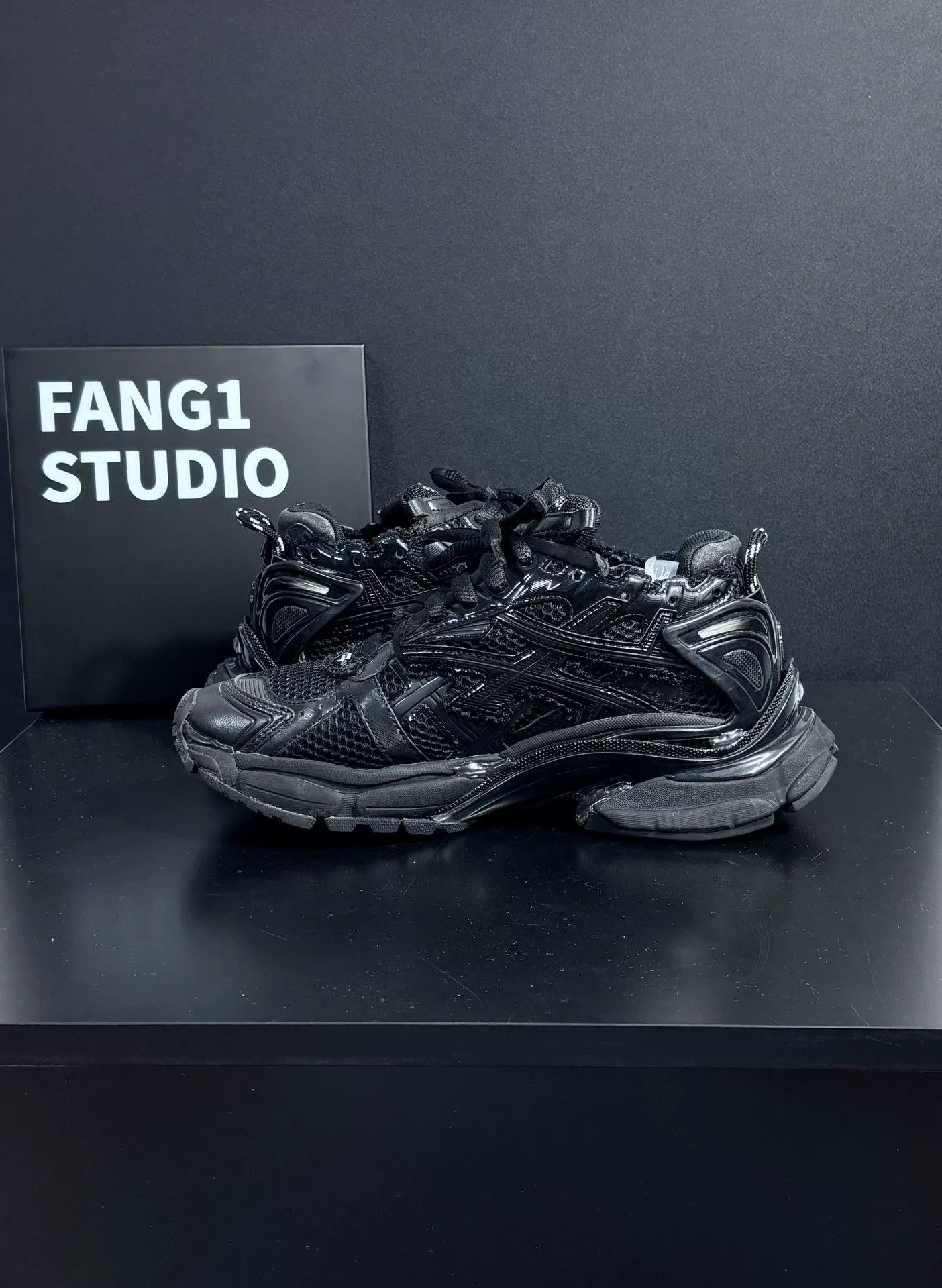 Balenciaga Balenciaga Running Black Lowtop Sneakers 6.5 Men Size US 6.5 / EU 39-40 - 6 Thumbnail