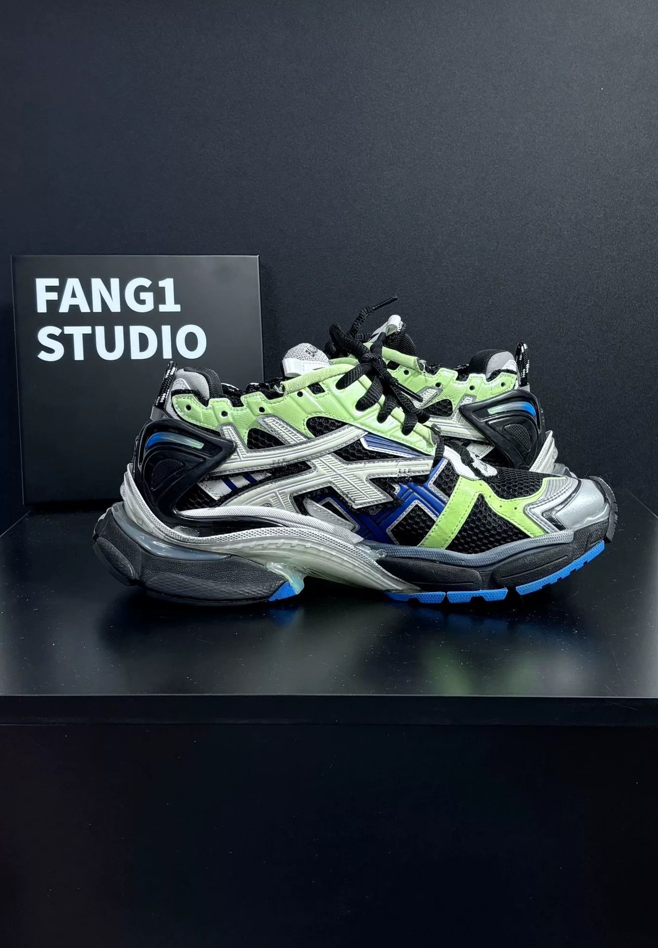 Balenciaga Balenciaga Running Green Lowtop Sneakers 10 Men Size US 10 / EU 43 - 5 Thumbnail