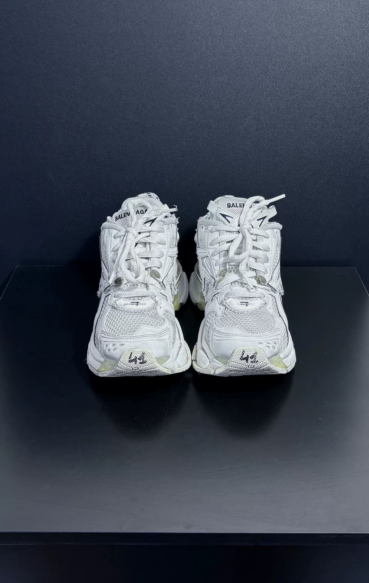 Balenciaga Balenciaga Running White Lowtop Sneakers 8.5 Men Size US 8.5 / EU 41-42 - 2 Thumbnail