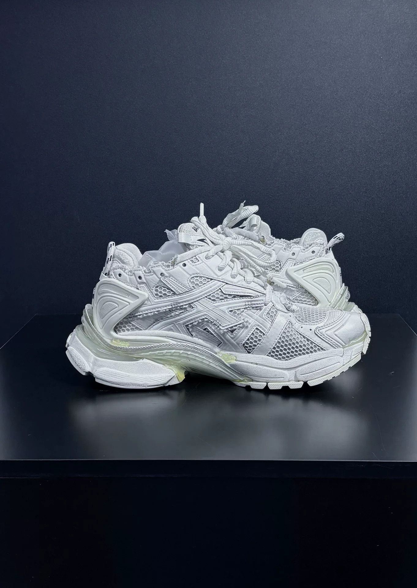 Balenciaga Balenciaga Running White Lowtop Sneakers 8.5 Men Size US 8.5 / EU 41-42 - 5 Thumbnail