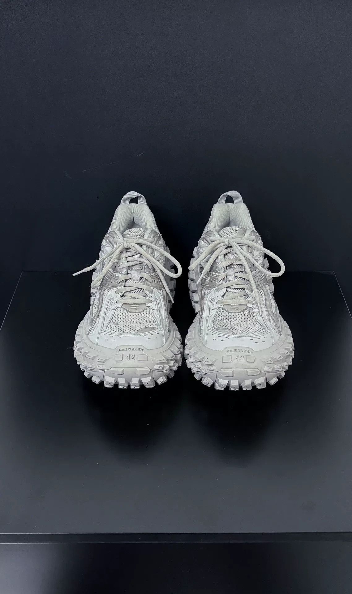 Balenciaga Balenciaga White Lowtop Sneakers 9 Men Size US 9 / EU 42 - 2 Thumbnail