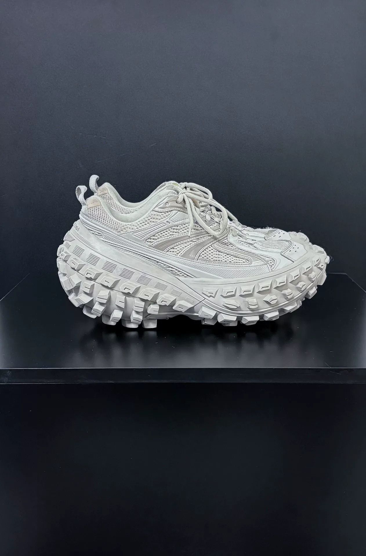 Balenciaga Balenciaga White Lowtop Sneakers 9 Men Size US 9 / EU 42 - 3 Thumbnail