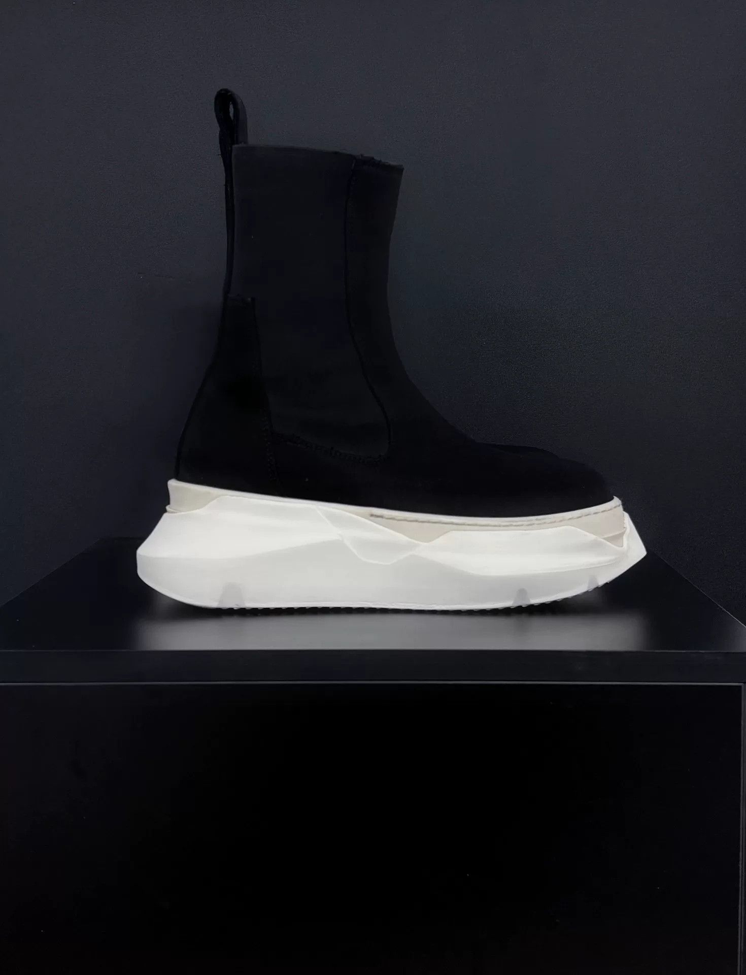 Rick Owens Rick Owens Boots us_7-5 Women Size US 7.5 / IT 37.5 - 3 Thumbnail