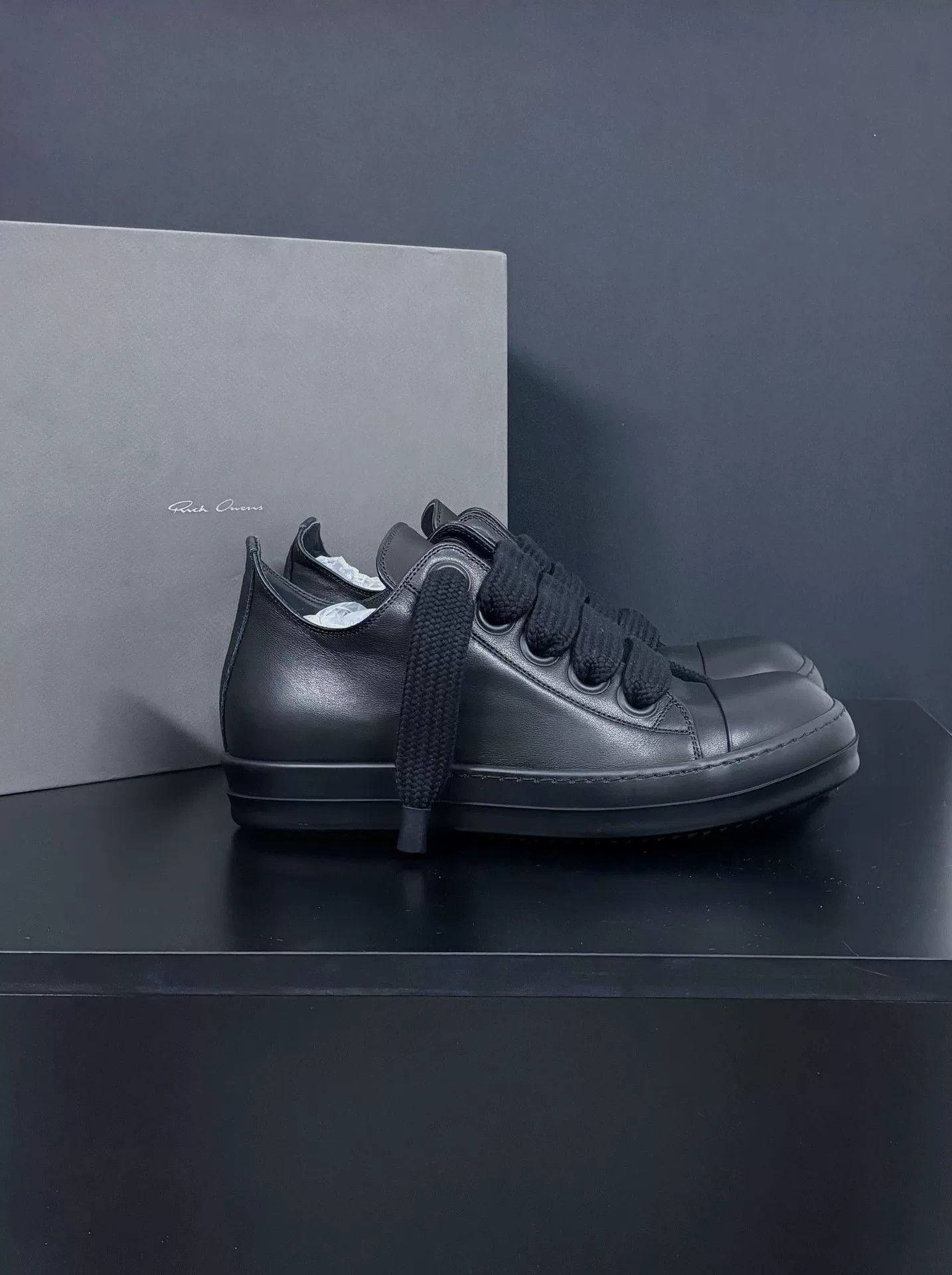 Rick Owens Rick Owens Leather Black Lowtop Sneakers 7.5 Men Size US 7.5 / EU 40-41 - 3 Thumbnail