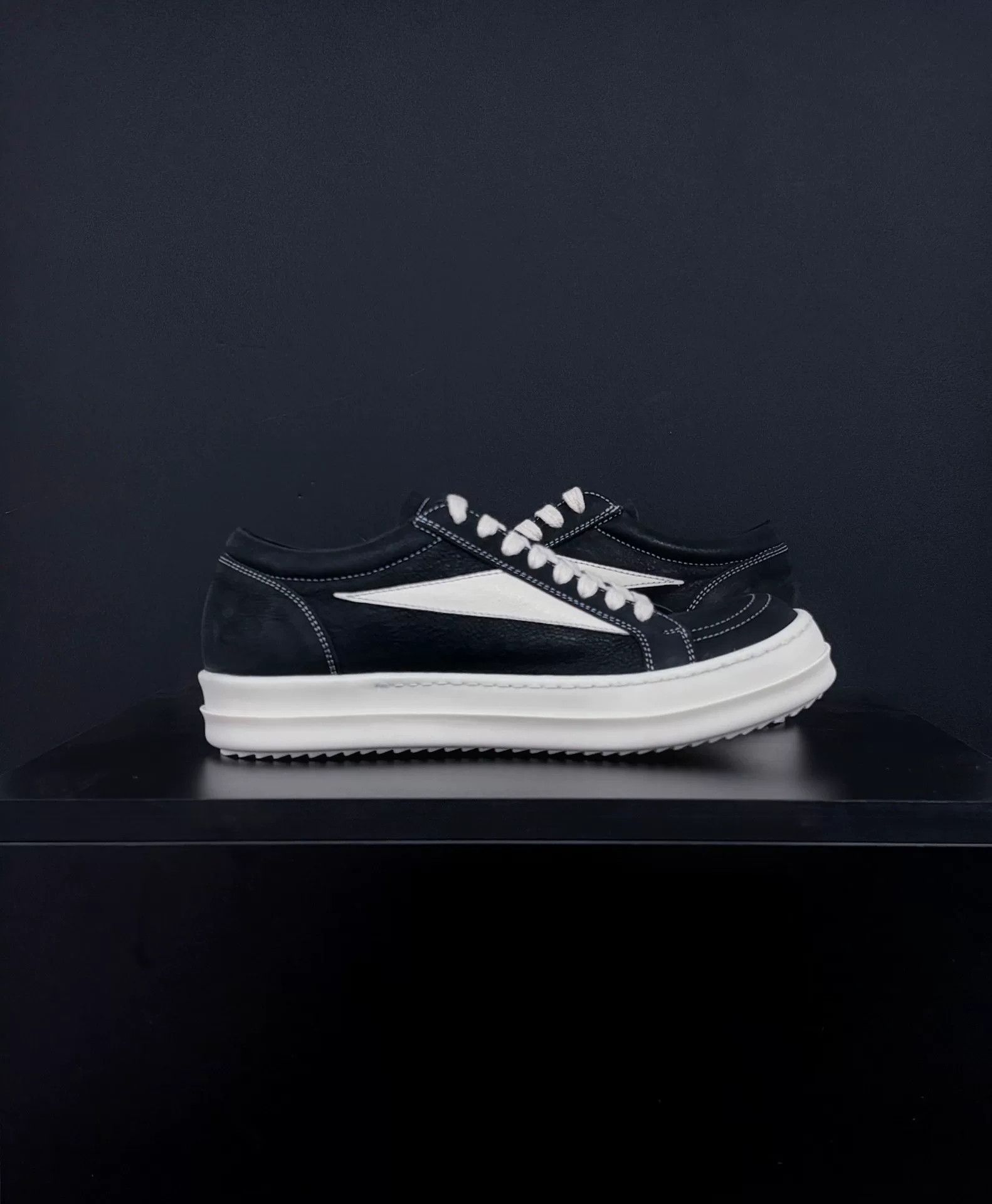 Rick Owens Rick Owens Leather Lowtop Sneakers 6.5 Men Size US 6.5 / EU 39-40 - 5 Thumbnail