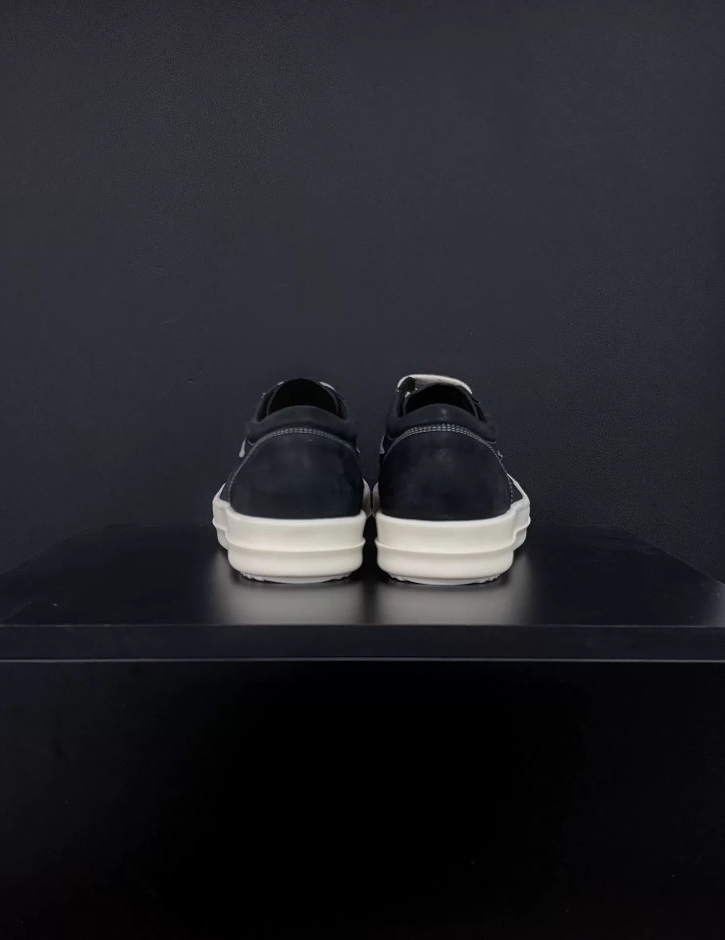 Rick Owens Rick Owens Leather Lowtop Sneakers 6.5 Men Size US 6.5 / EU 39-40 - 7 Thumbnail