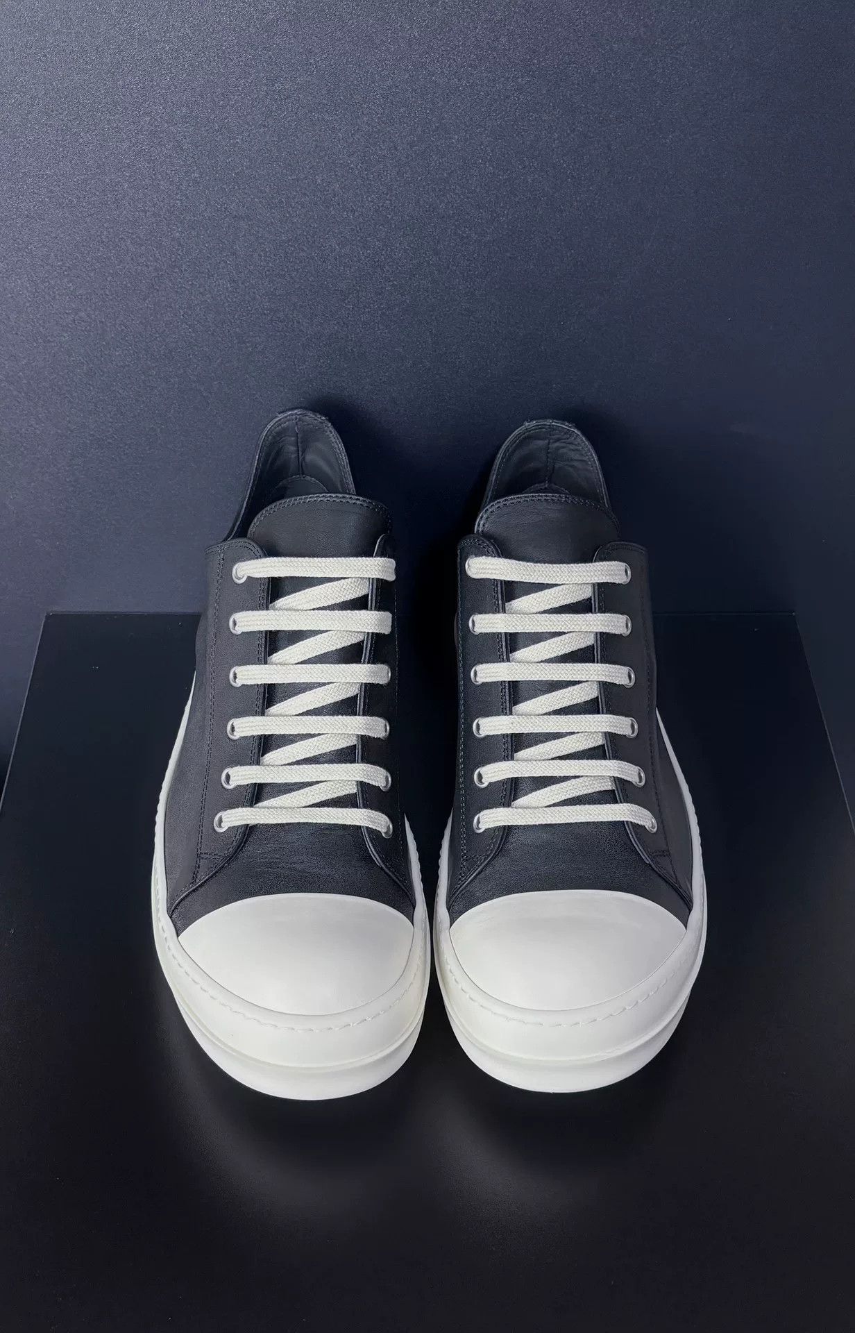 Rick Owens Rick Owens Lowtop Sneakers 11.5 Men Size US 11.5 / EU 44-45 - 2 Thumbnail