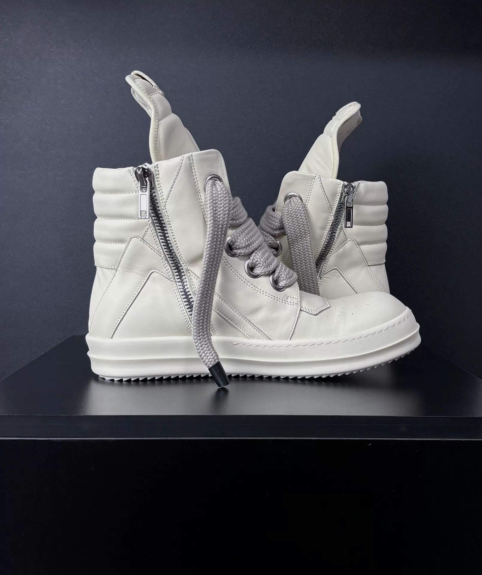 Rick Owens Rick Owens White Hitop Sneakers 8.5 Men Size US 8.5 / EU 41-42 - 6 Thumbnail