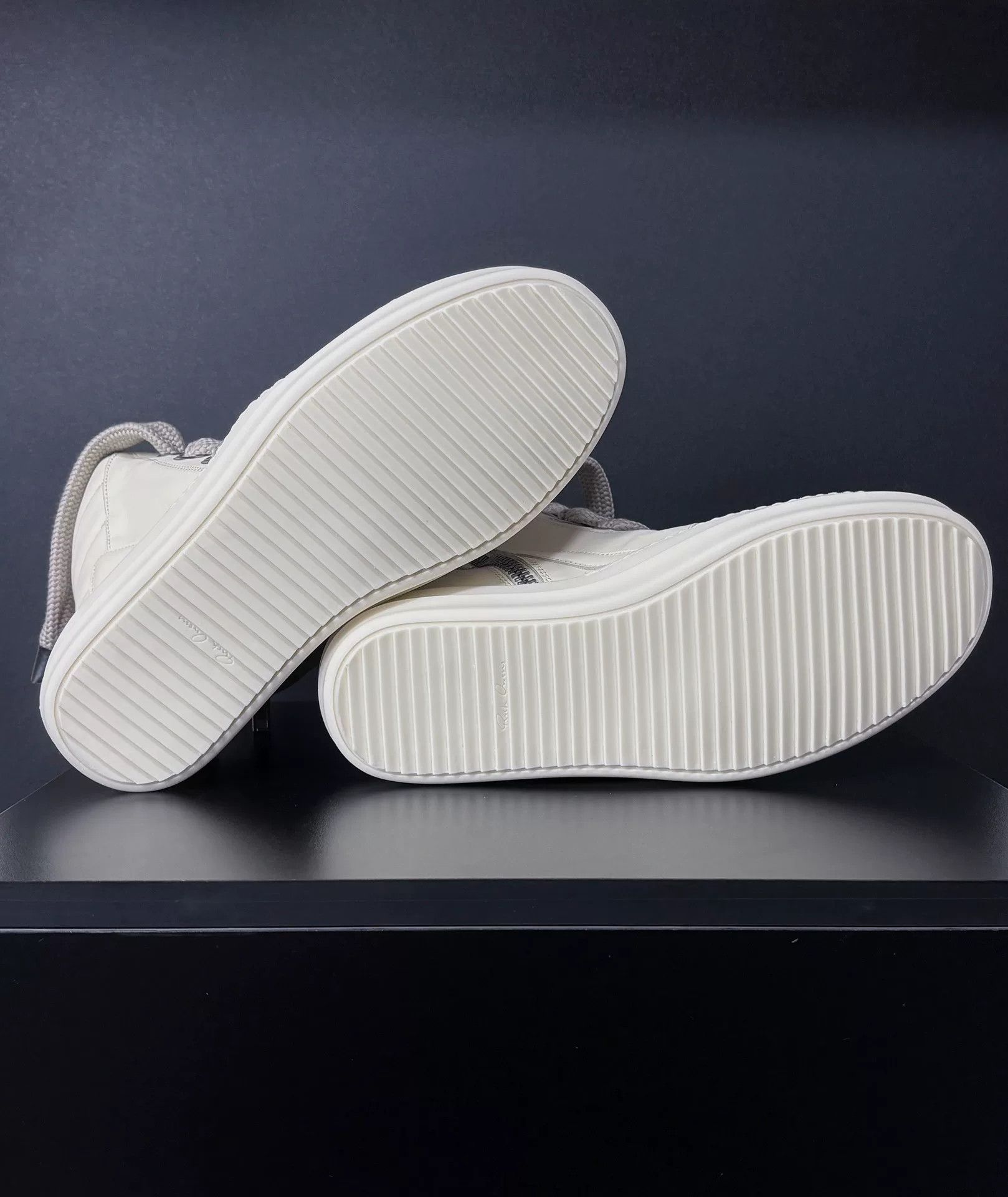 Rick Owens Rick Owens White Hitop Sneakers 8.5 Men Size US 8.5 / EU 41-42 - 9 Thumbnail
