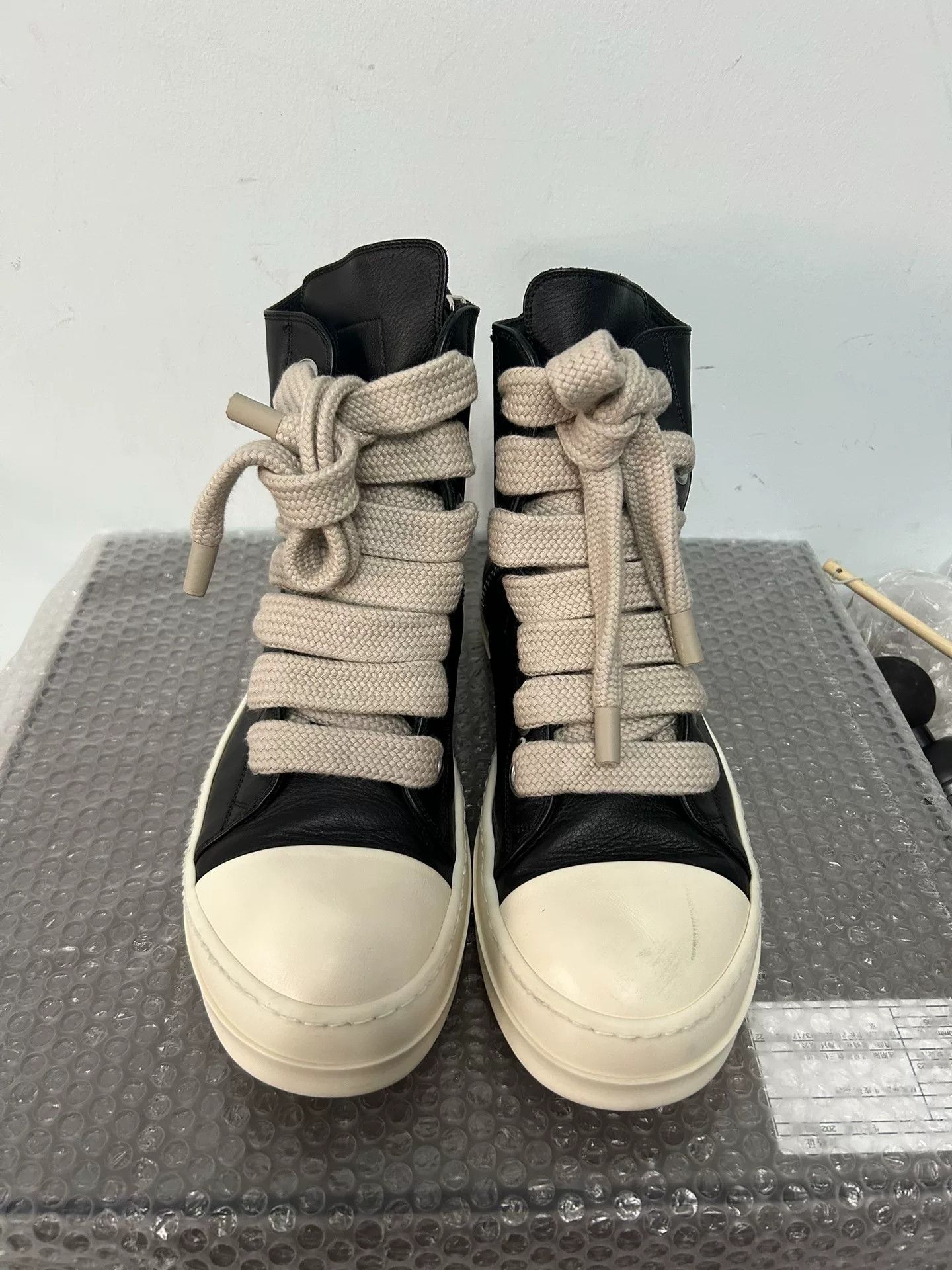 Rick Owens Rick Owens Hitop Sneakers 43 Men Size US 10 / EU 43 - 2 Thumbnail