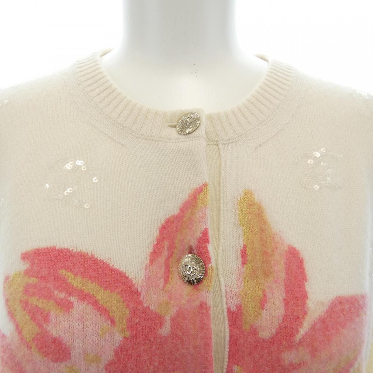 Chanel Chanel Chanel 100 Cashmere Cardigan Textile Tops P77174K11136 DUTY FREE for USA Size ONE SIZE - 6 Thumbnail