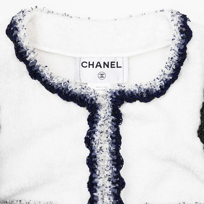 Chanel Chanel Chanel Metallic Trim Boucle Jacket Textile Outerwear P42672 DUTY FREE for USA Size ONE SIZE - 11 Thumbnail