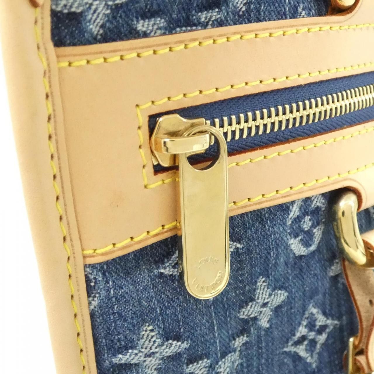 Louis Vuitton Louis Vuitton Louis Vuitton LV Remix Monogram Denim Tote Bag Textile Tote Bag M95018 DUTY FREE for USA Size ONE SIZE - 6 Thumbnail