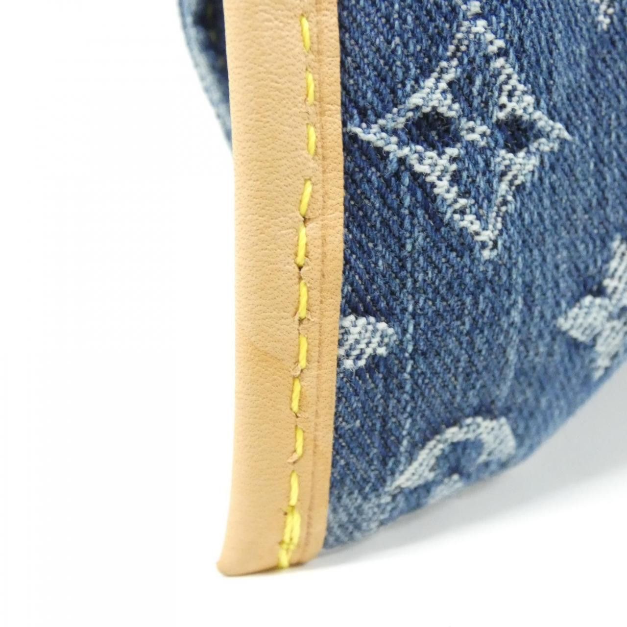 Louis Vuitton Louis Vuitton Louis Vuitton LV Remix Monogram Denim Tote Bag Textile Tote Bag M95018 DUTY FREE for USA Size ONE SIZE - 8 Thumbnail