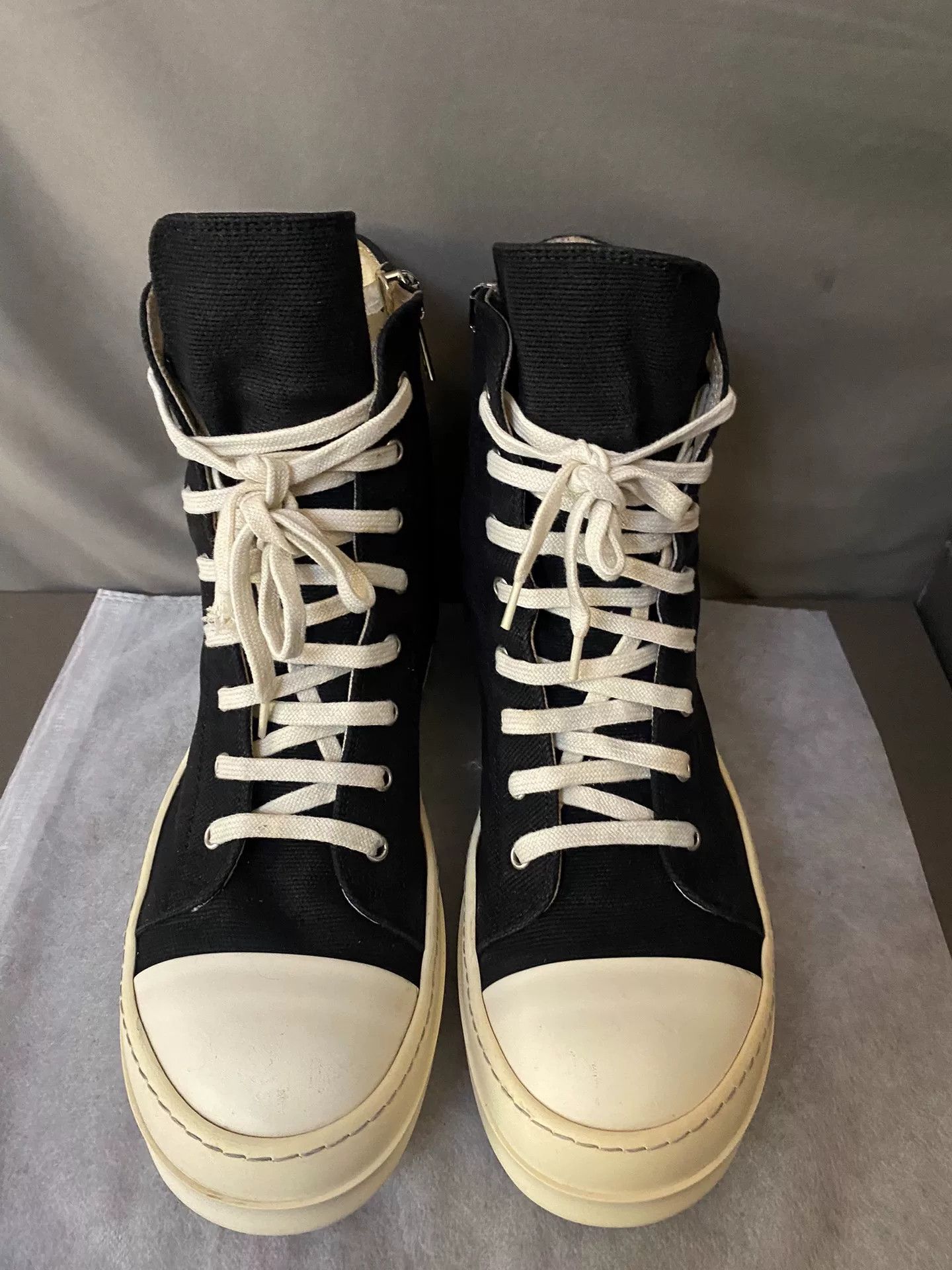 Rick Owens Rick Owens Embroidered Hitop Sneakers 42 Men Size US 9 / EU 42 - 2 Thumbnail