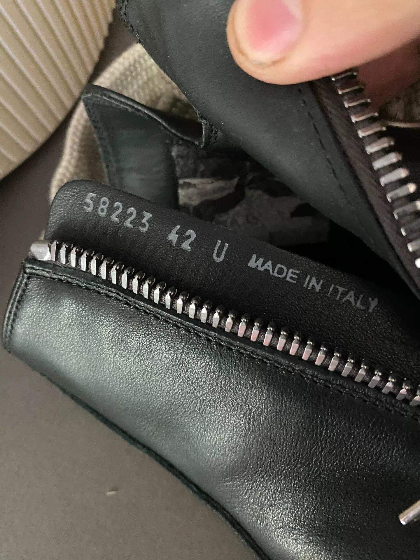 Rick Owens Rick Owens Hitop Sneakers 42 Men Size US 9 / EU 42 - 6 Thumbnail
