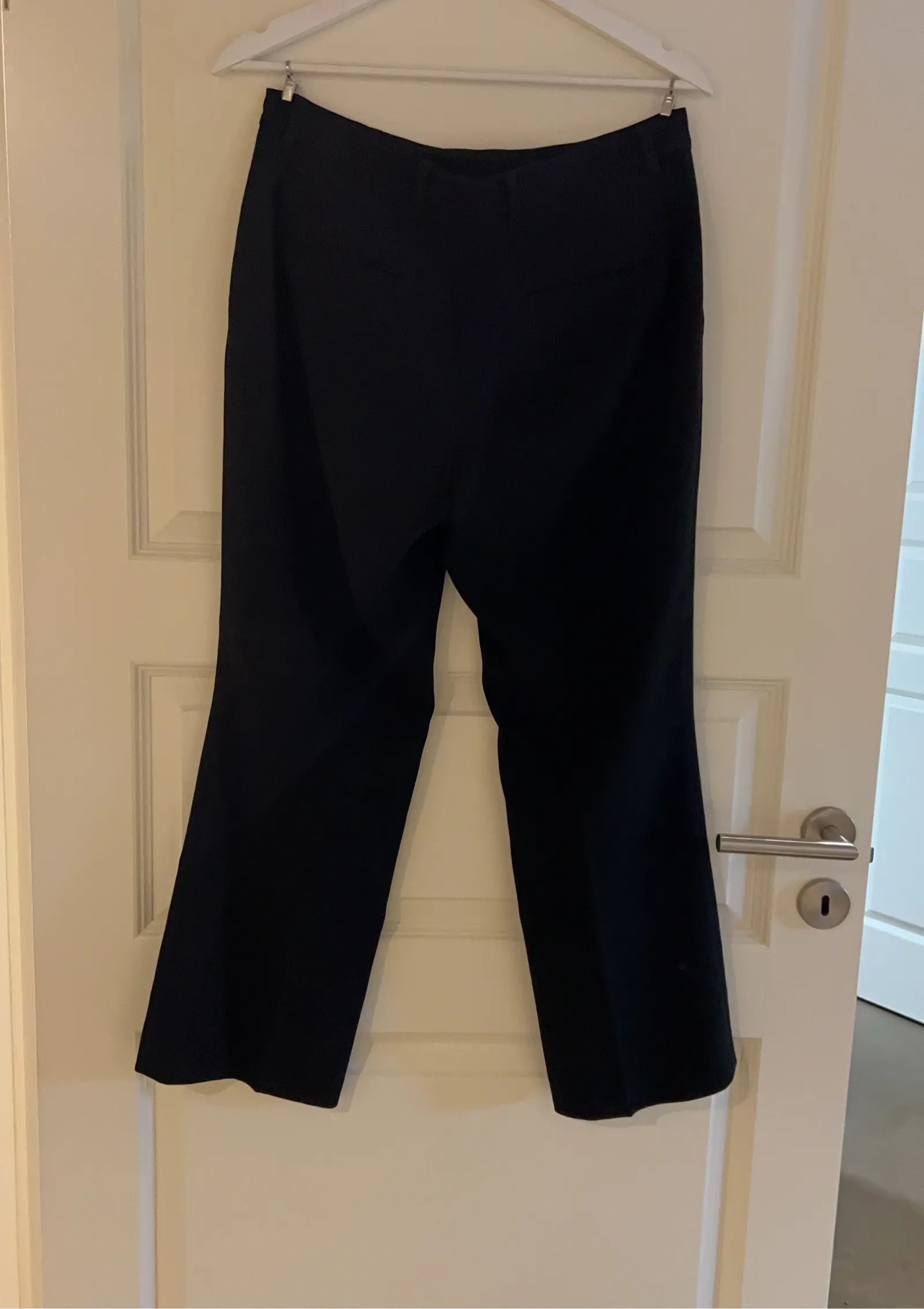 Filippa K Filippa K 24880 Hudson Cropped Pants Size 28" / US 6 / IT 42 - 4 Thumbnail