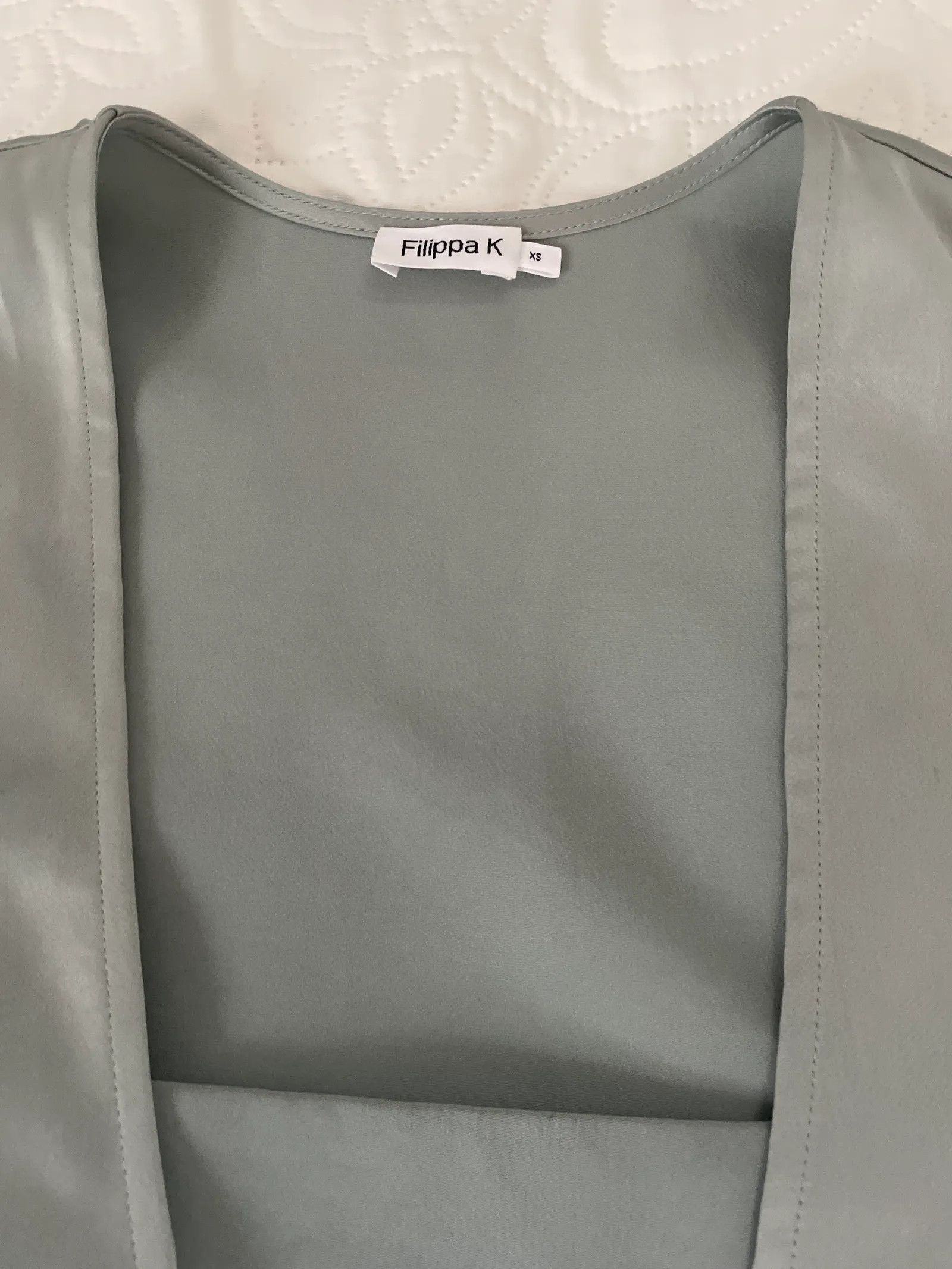 Filippa K Filippa K Satinblus med linne i grågrön färg Blouse Size XS / US 0-2 / IT 36-38 - 2 Thumbnail
