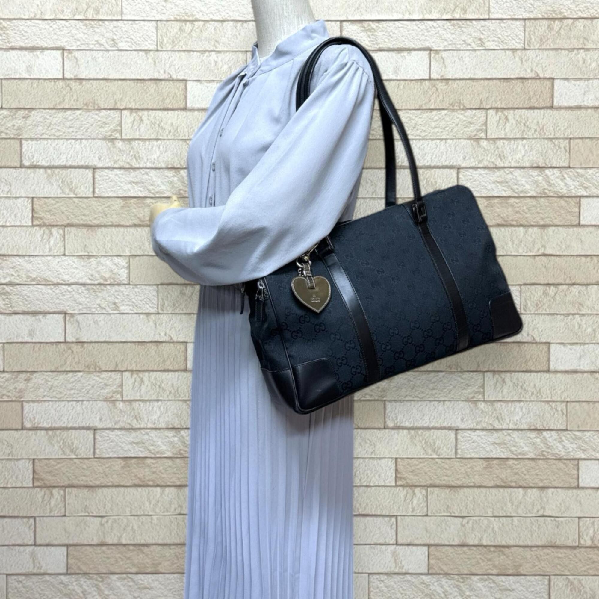 Gucci Gucci GG Canvas Shoulder Bag, 000・0849, Black, Women's, GUCCI Size ONE SIZE - 2 Thumbnail