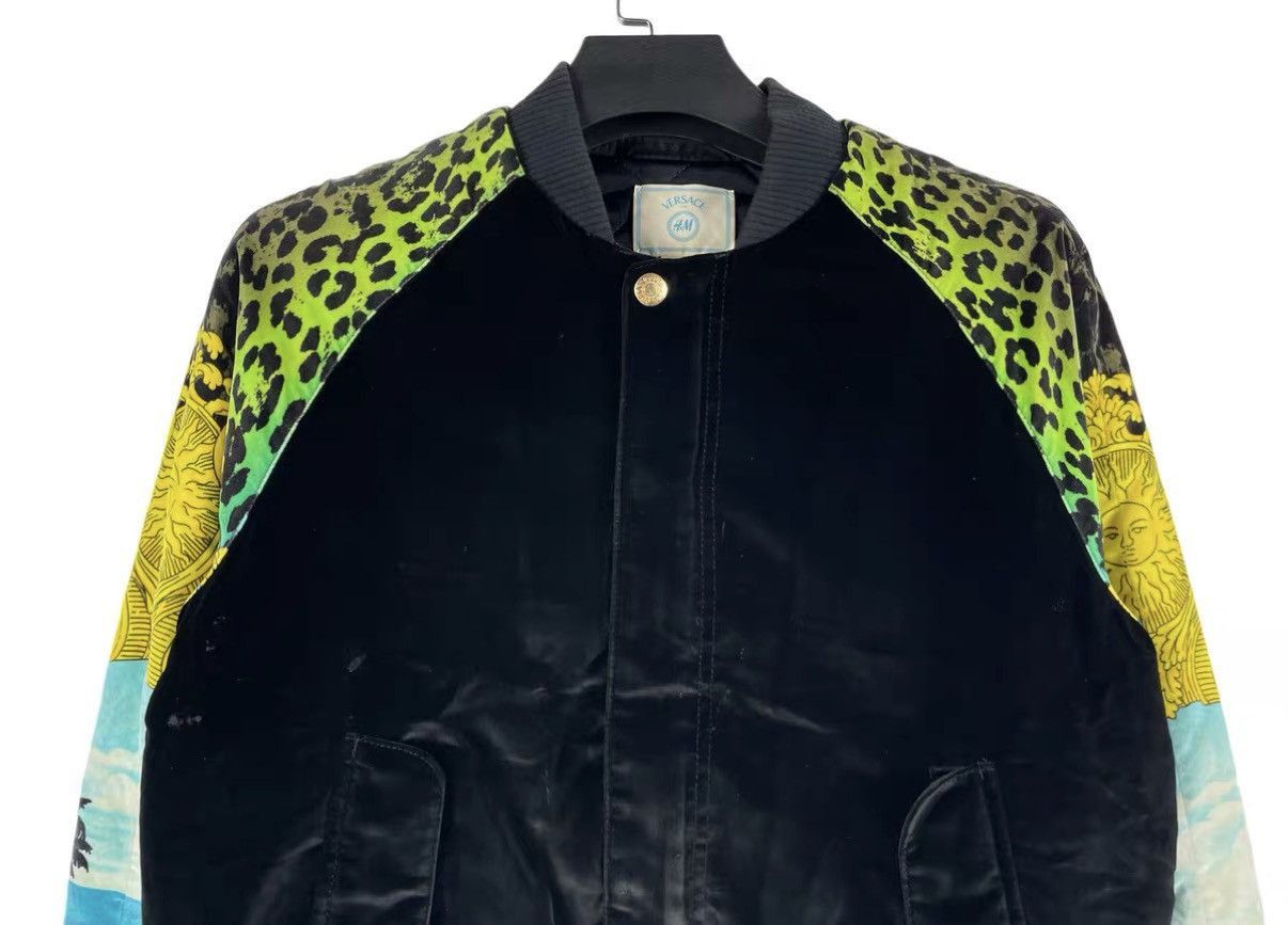 Versace Black Printed Sleeve Bomber Jacket Size US M / EU 48-50 / 2 - 3 Thumbnail