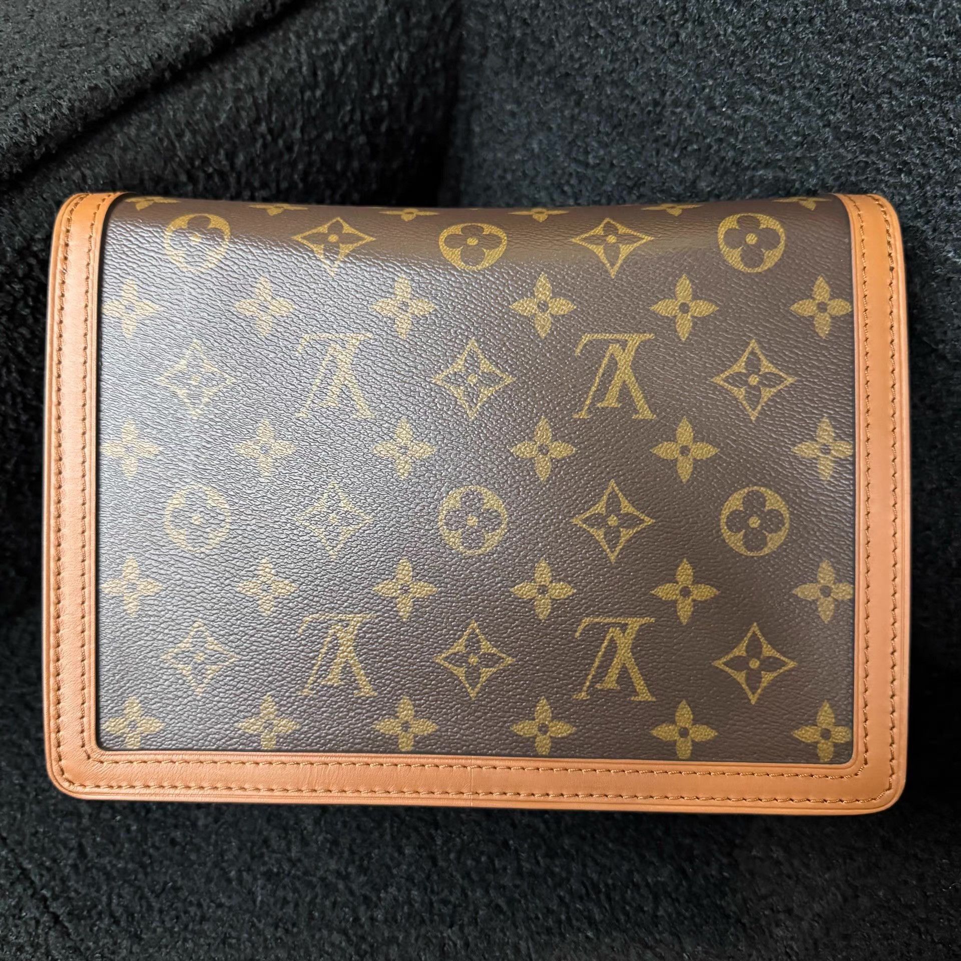 Louis Vuitton Multi-Pattern Buckle-Accent Crossbody Bag Size ONE SIZE - 7 Thumbnail