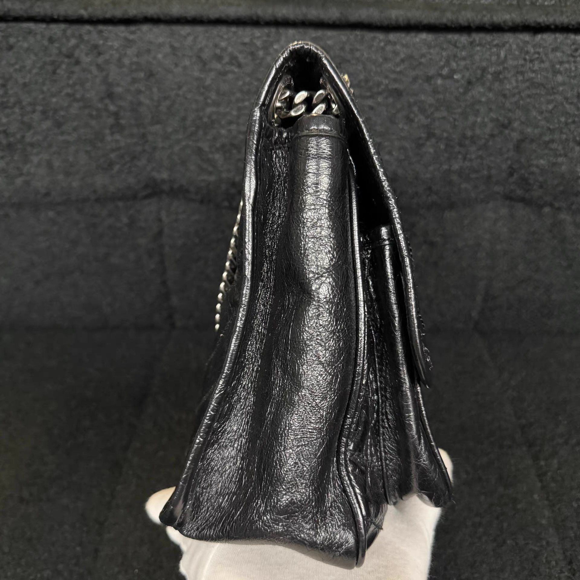 Saint Laurent Paris Quilted Leather Crossbody Bag Size ONE SIZE - 6 Thumbnail