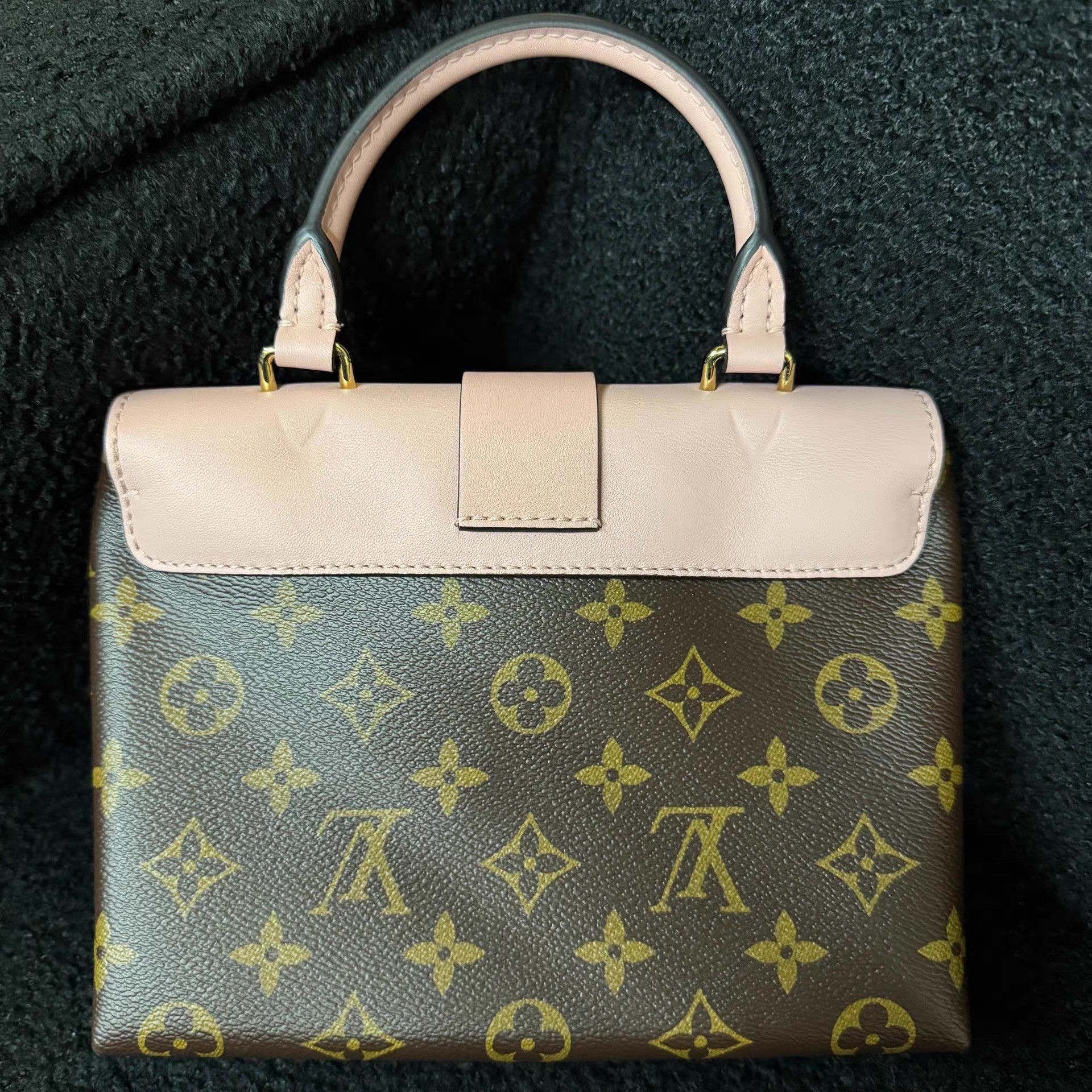 Louis Vuitton Multi-Colored Lock-Accent Handbag Size ONE SIZE - 2 Thumbnail