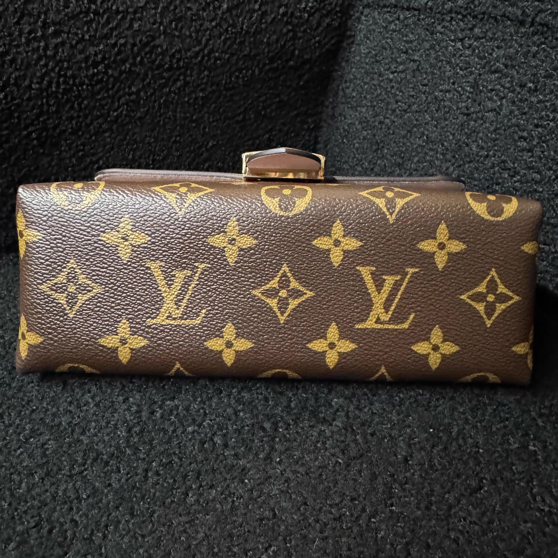 Louis Vuitton Multi-Colored Lock-Accent Handbag Size ONE SIZE - 5 Thumbnail