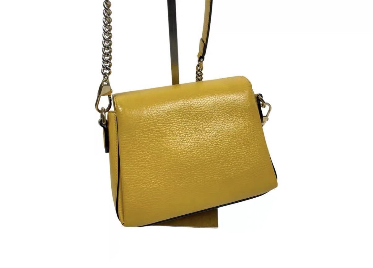 Gucci Yellow Leather Crossbody Bag with Chain Strap Size ONE SIZE - 3 Thumbnail
