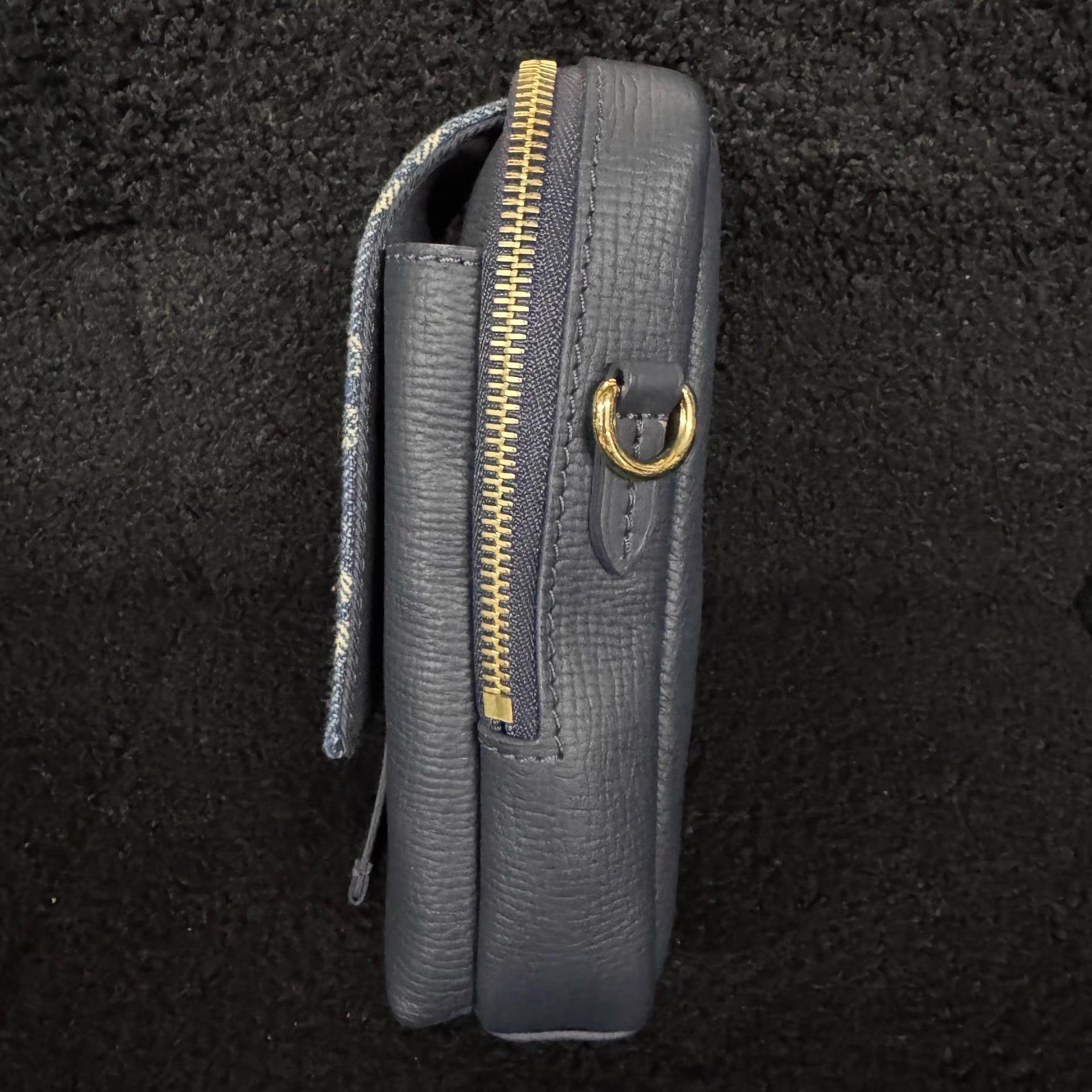 Louis Vuitton Blue Denim Pouch with Heart Patch and Pattern Size ONE SIZE - 7 Thumbnail