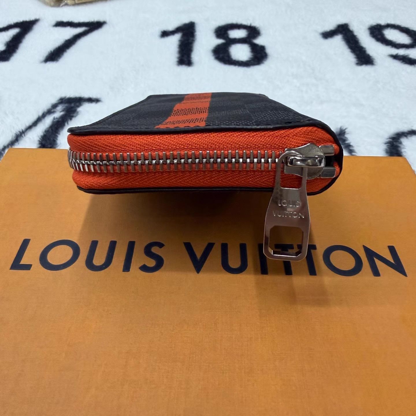 Louis Vuitton Multi-Color Checkered Zip-Around Wallet Size ONE SIZE - 5 Thumbnail