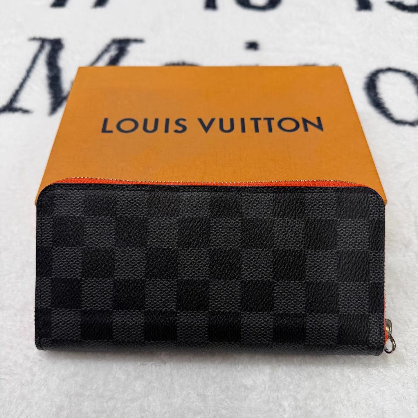 Louis Vuitton Multi-Color Checkered Zip-Around Wallet Size ONE SIZE - 3 Thumbnail