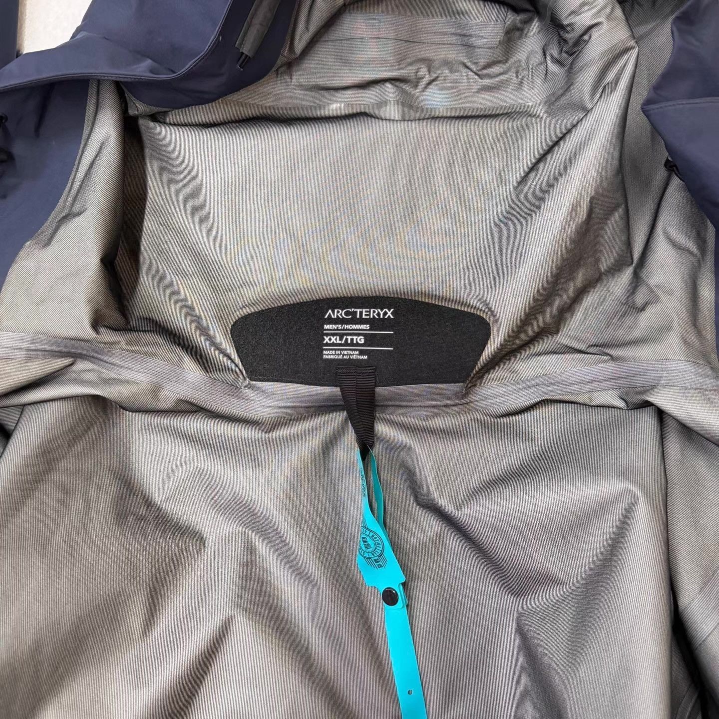 Arc'teryx Blue Hooded Rain Jacket with Zip Pockets Size US XXL / EU 58 / 5 - 5 Thumbnail